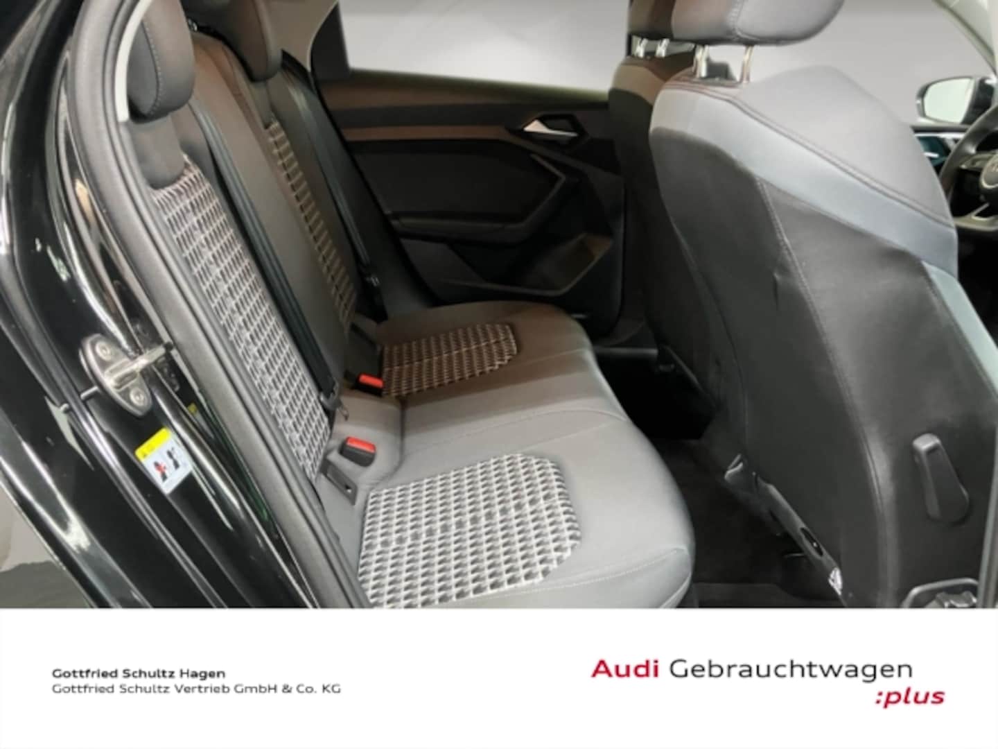 Bild über Audi A1 Sportback advanced 30 TFSI S tronic - für weitere Informationen kontaktieren Sie den Audi Partner
