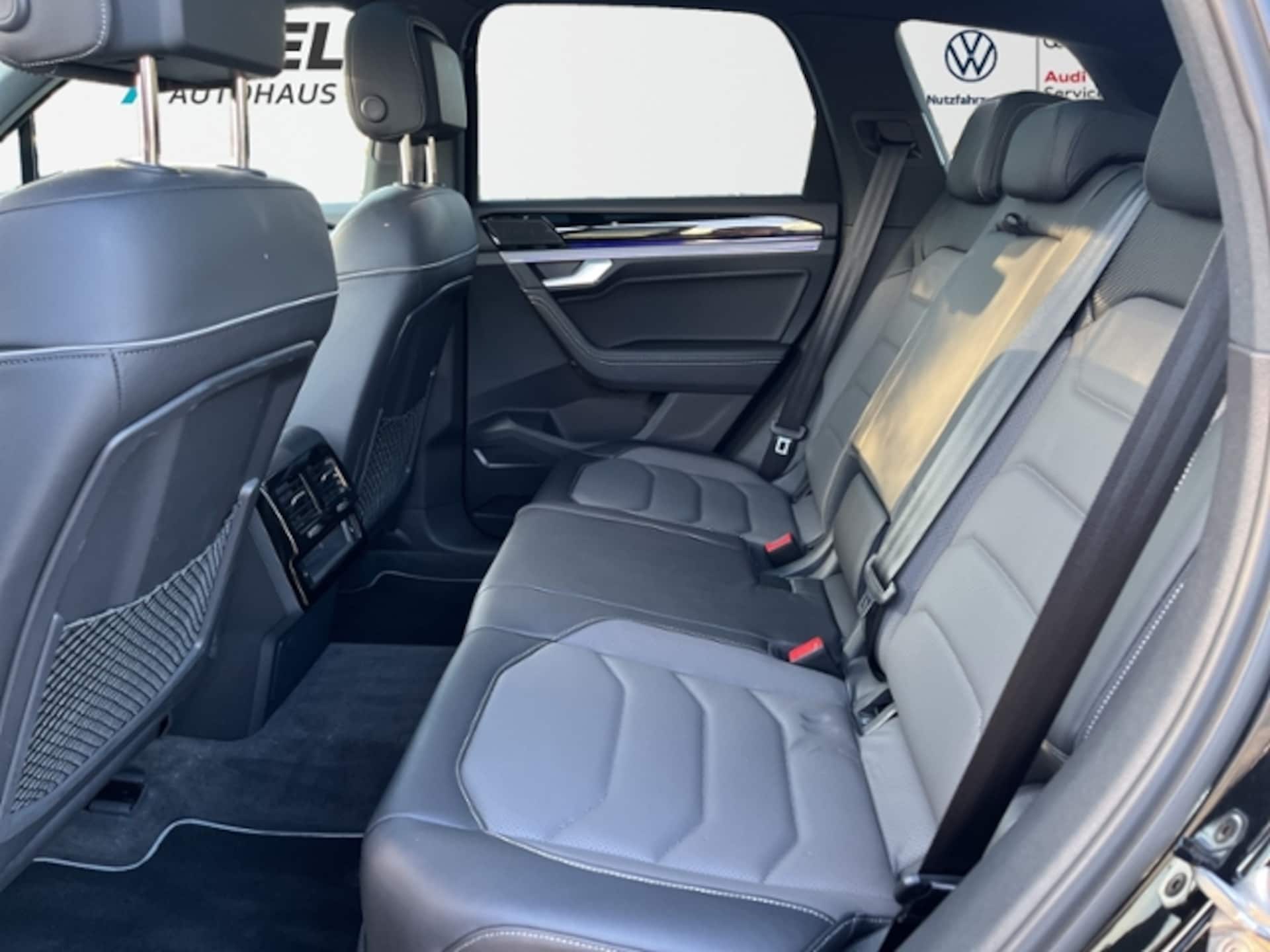 Volkswagen Touareg R-Line