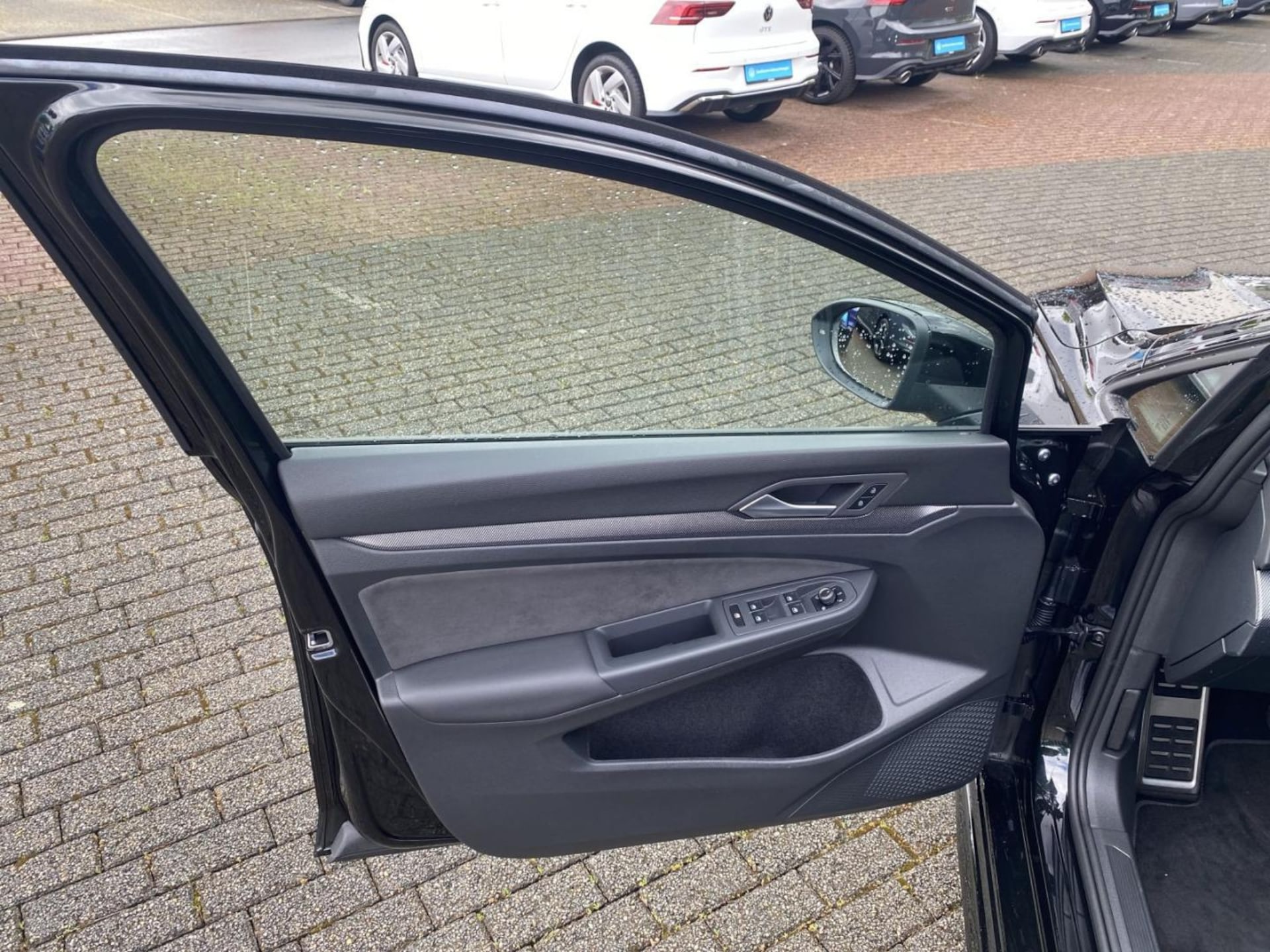 Volkswagen Golf R-Line