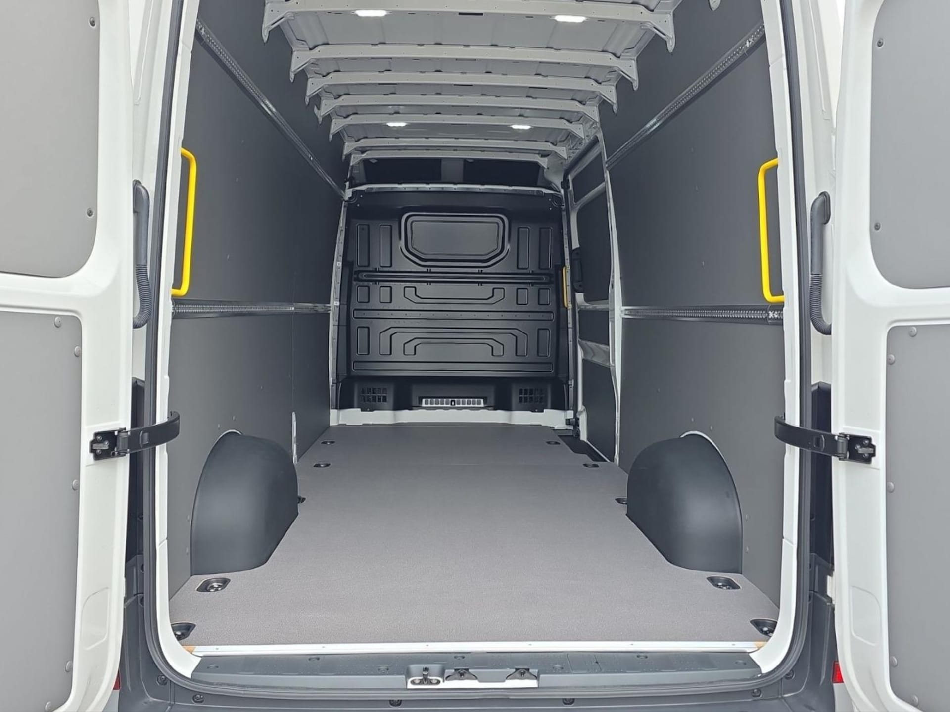 Volkswagen Crafter Kasten langer Radstand