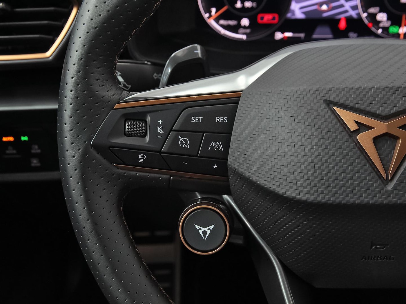 CUPRA Leon León 2.0 TSI VZ DSG 221 kW (300 CV) — photo 9