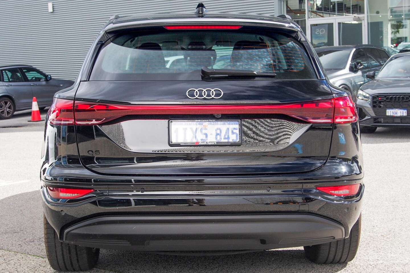Image about Audi Q6 SUV e-tron e-tron