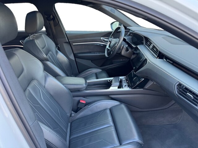 Image about Audi e-tron advanced 55 quattro