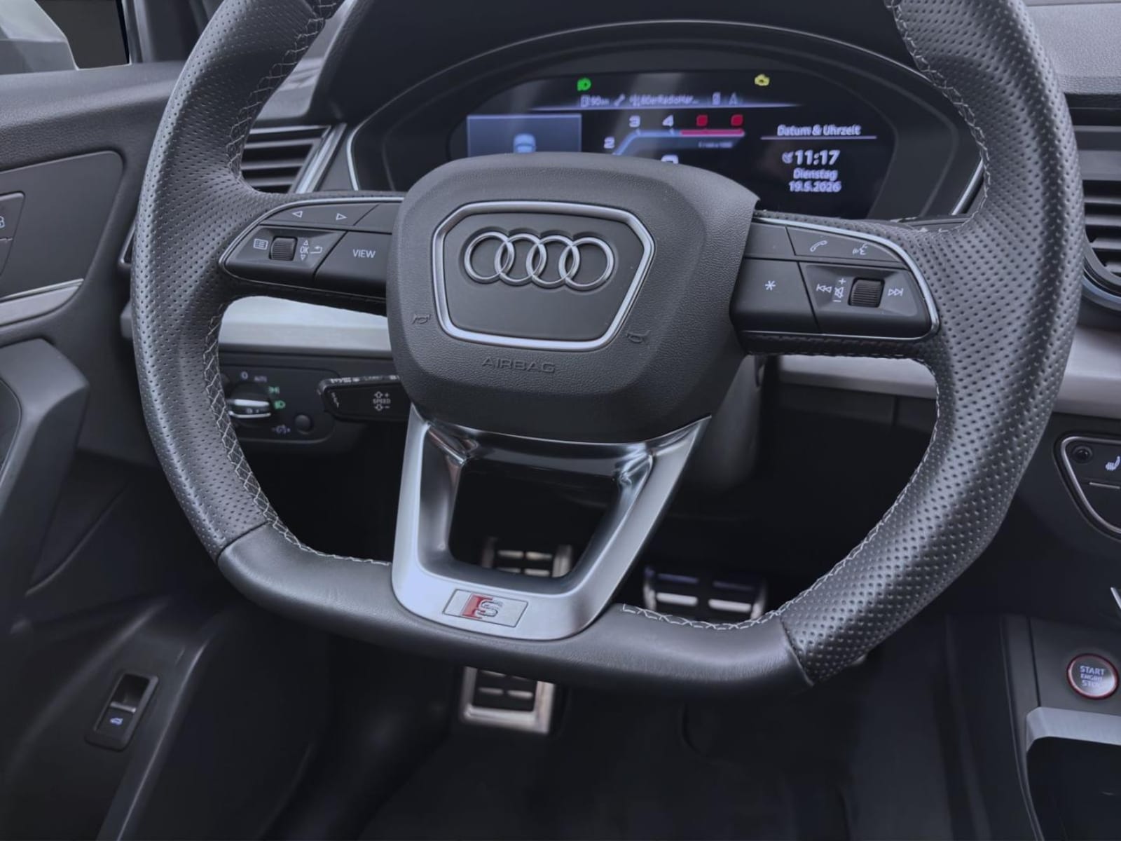 Audi SQ5 – Bild 13