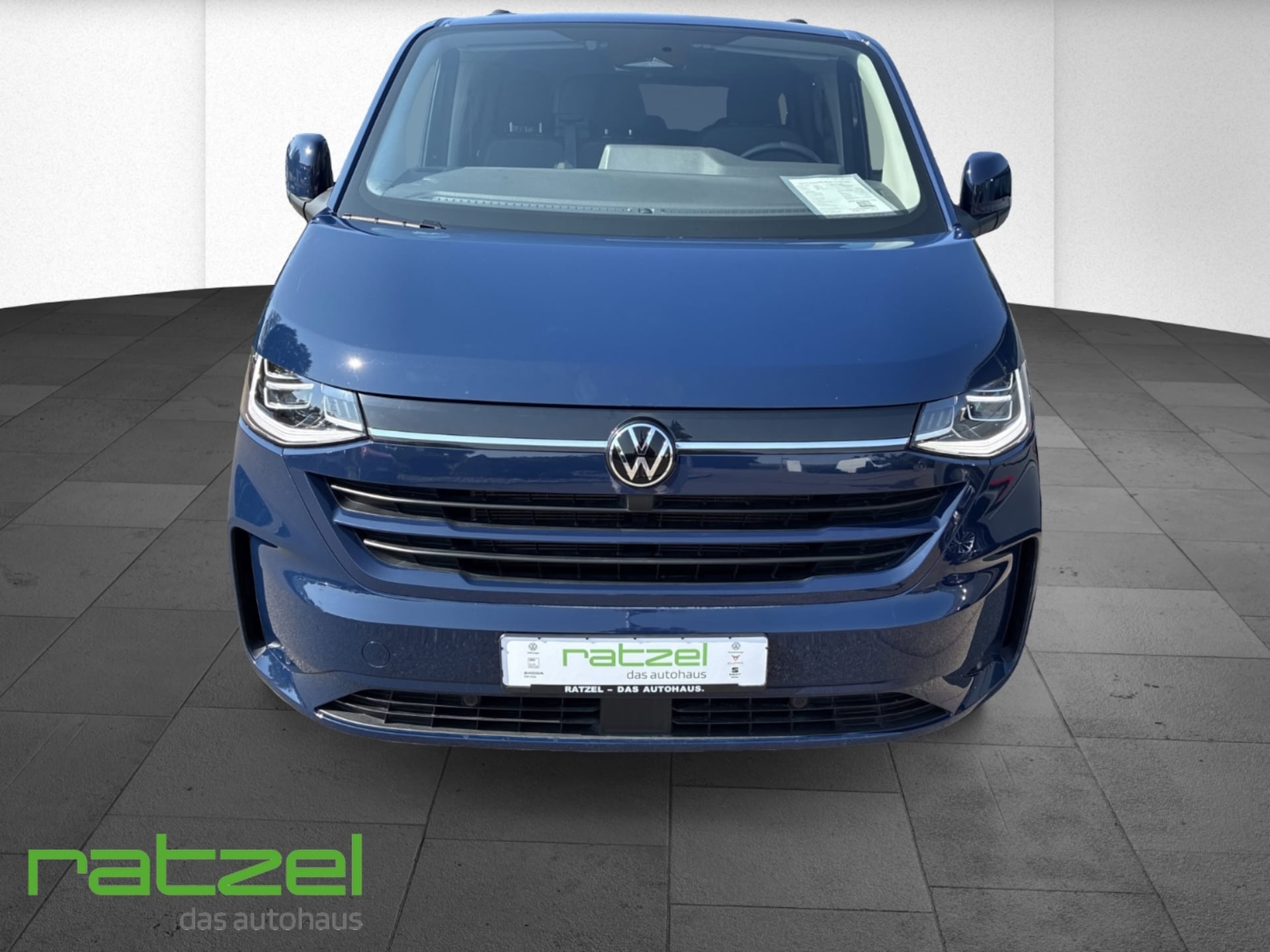 Volkswagen Caravelle Style