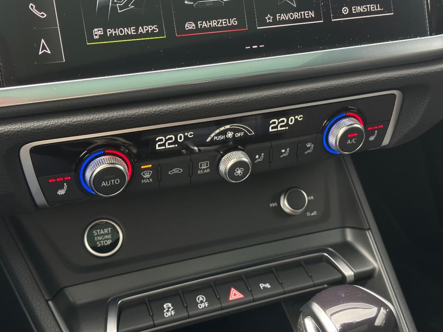 Bild über Audi Q3 S line 40 TFSI quattro S tronic - für weitere Informationen kontaktieren Sie den Audi Partner