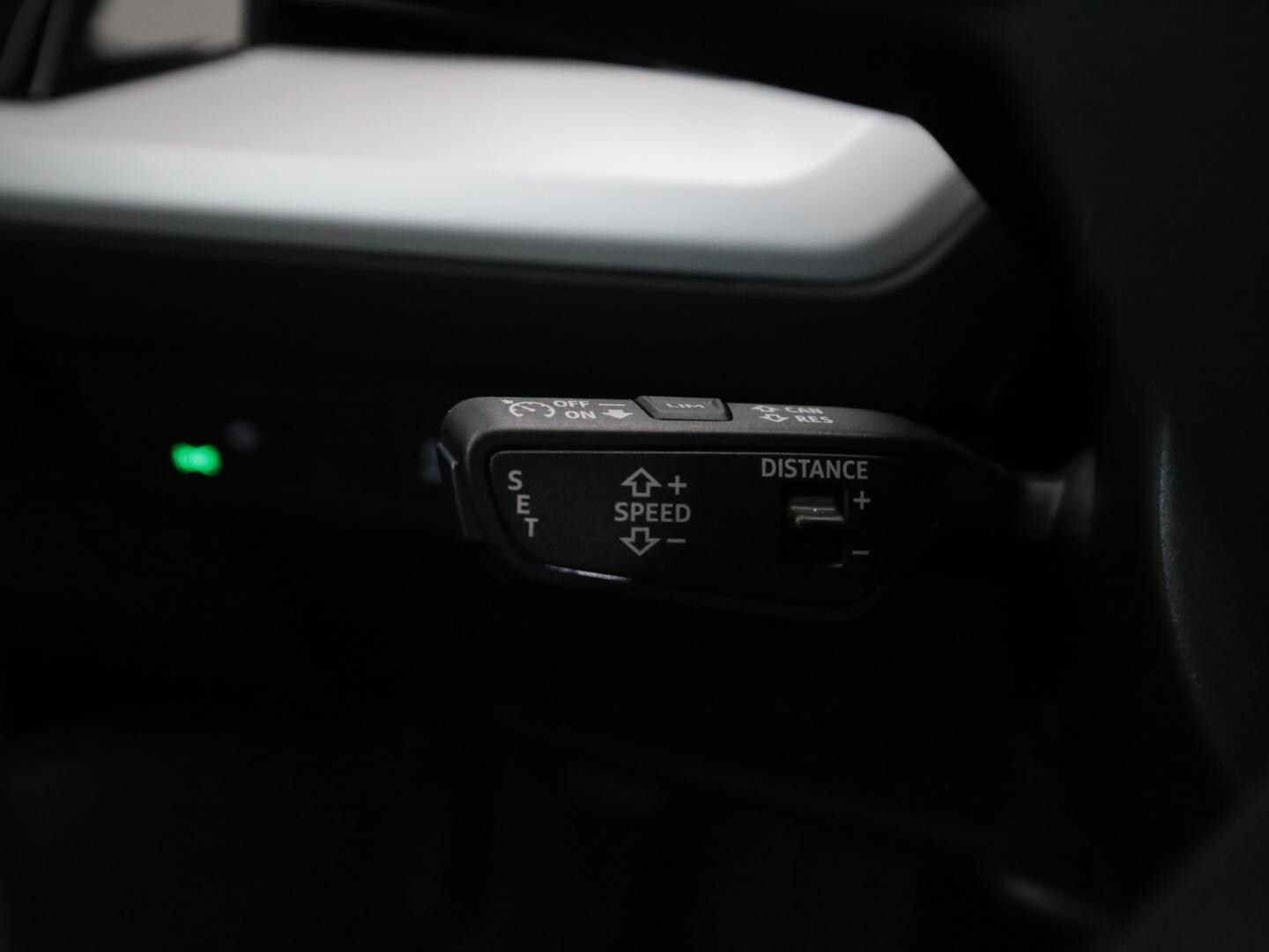 Image about Audi Q4 e-tron 40 e-tron