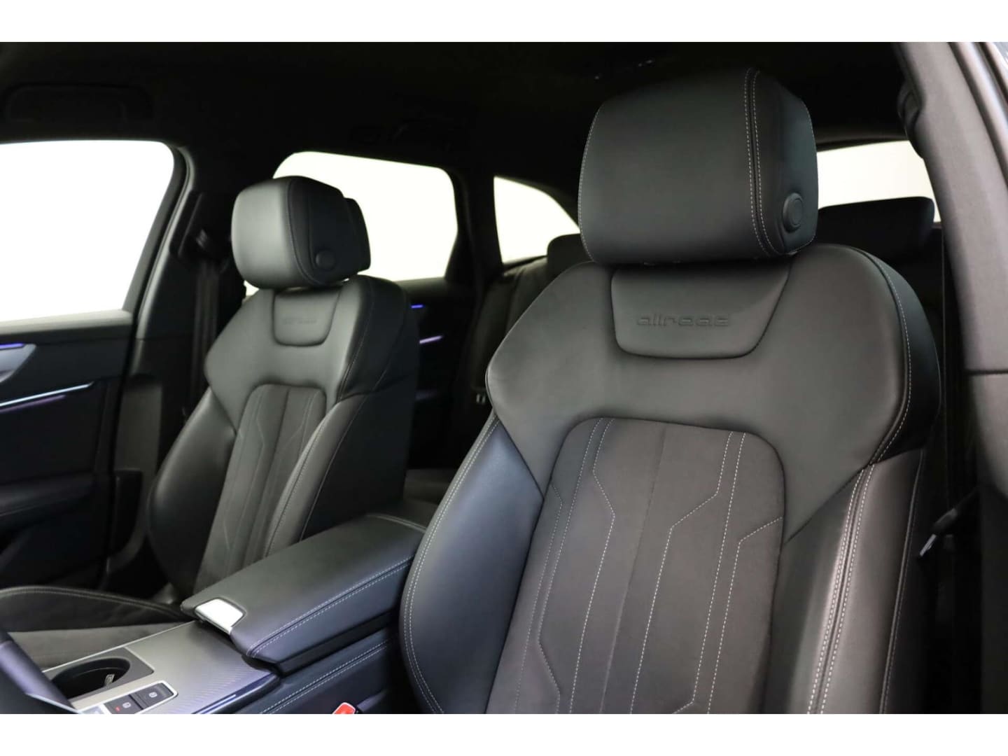 Bild über Audi A6 allroad quattro 40 TDI quattro S tronic - für weitere Informationen kontaktieren Sie den Audi Partner