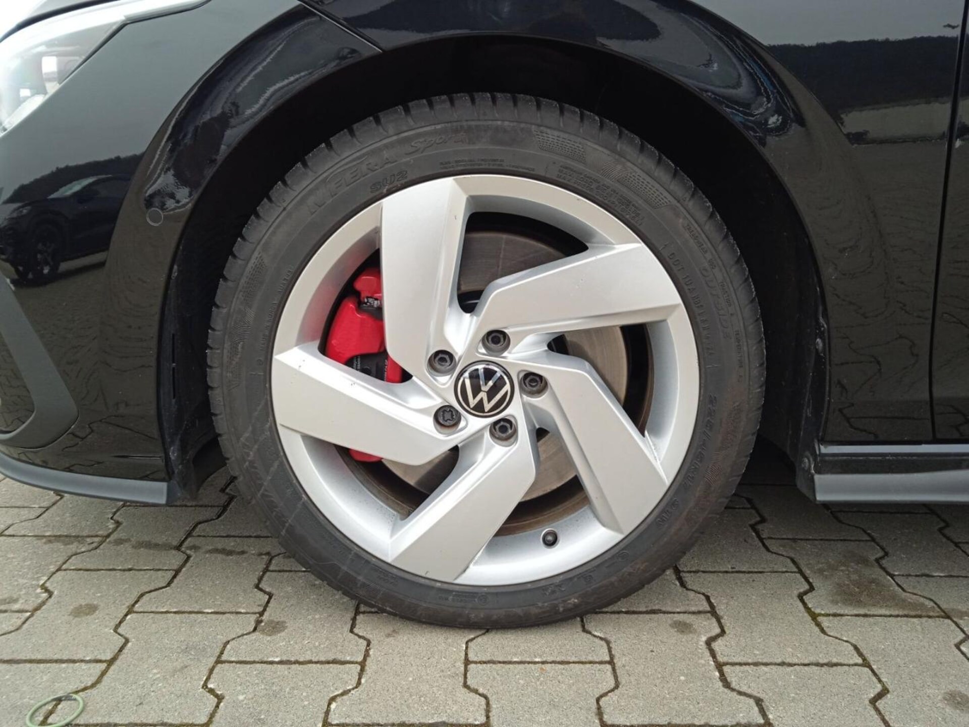 Volkswagen Golf GTI