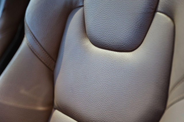 2025 Volvo V60 Cross Country 25