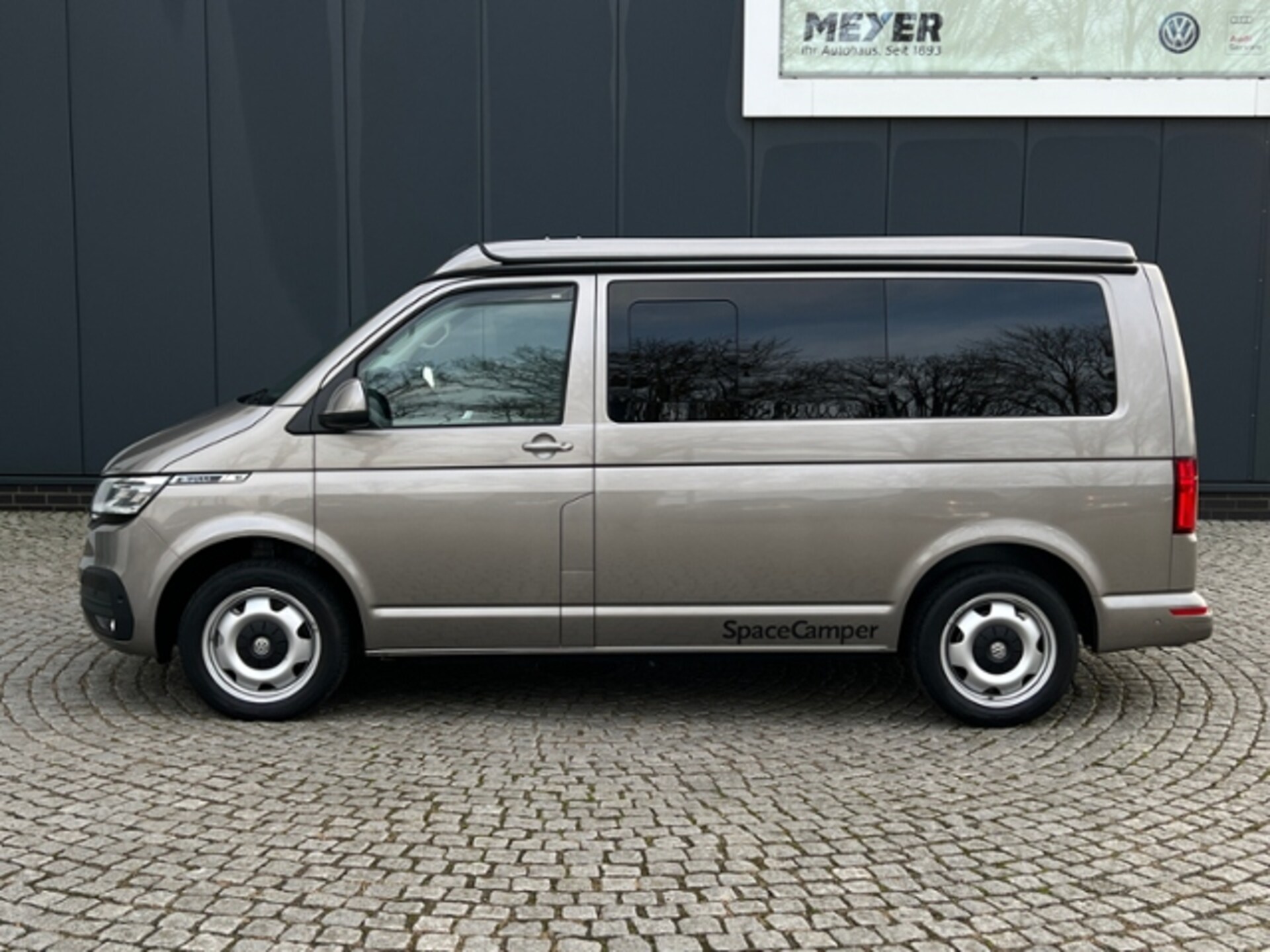 Volkswagen T6.1 Caravelle kurzer Radstand Comfortline