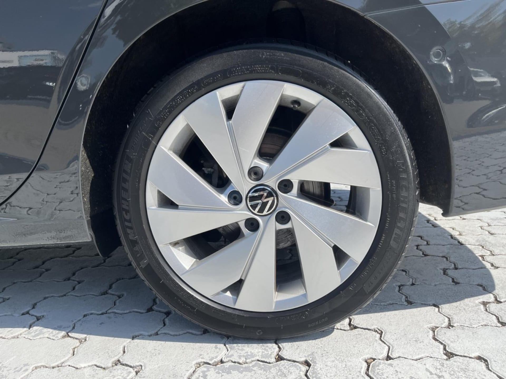 Volkswagen Golf Variant Life