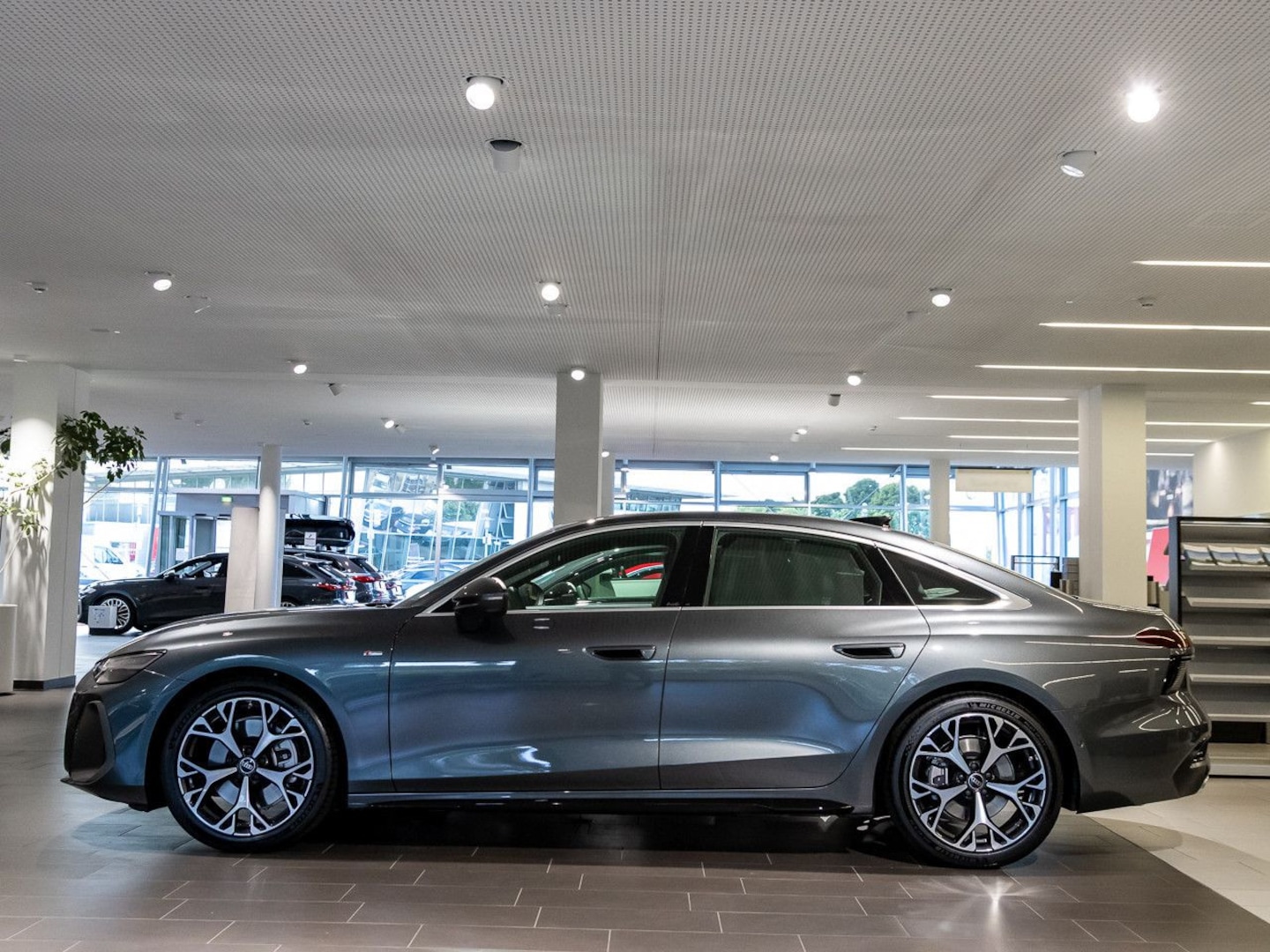 Bild über Audi A6 Limousine TDI quattro 150 kW S tronic - für weitere Informationen kontaktieren Sie den Audi Partner