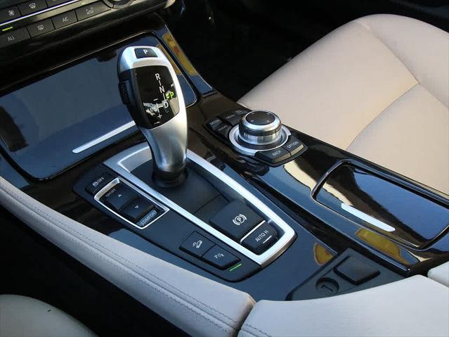 2013 BMW 528XI - Image 13