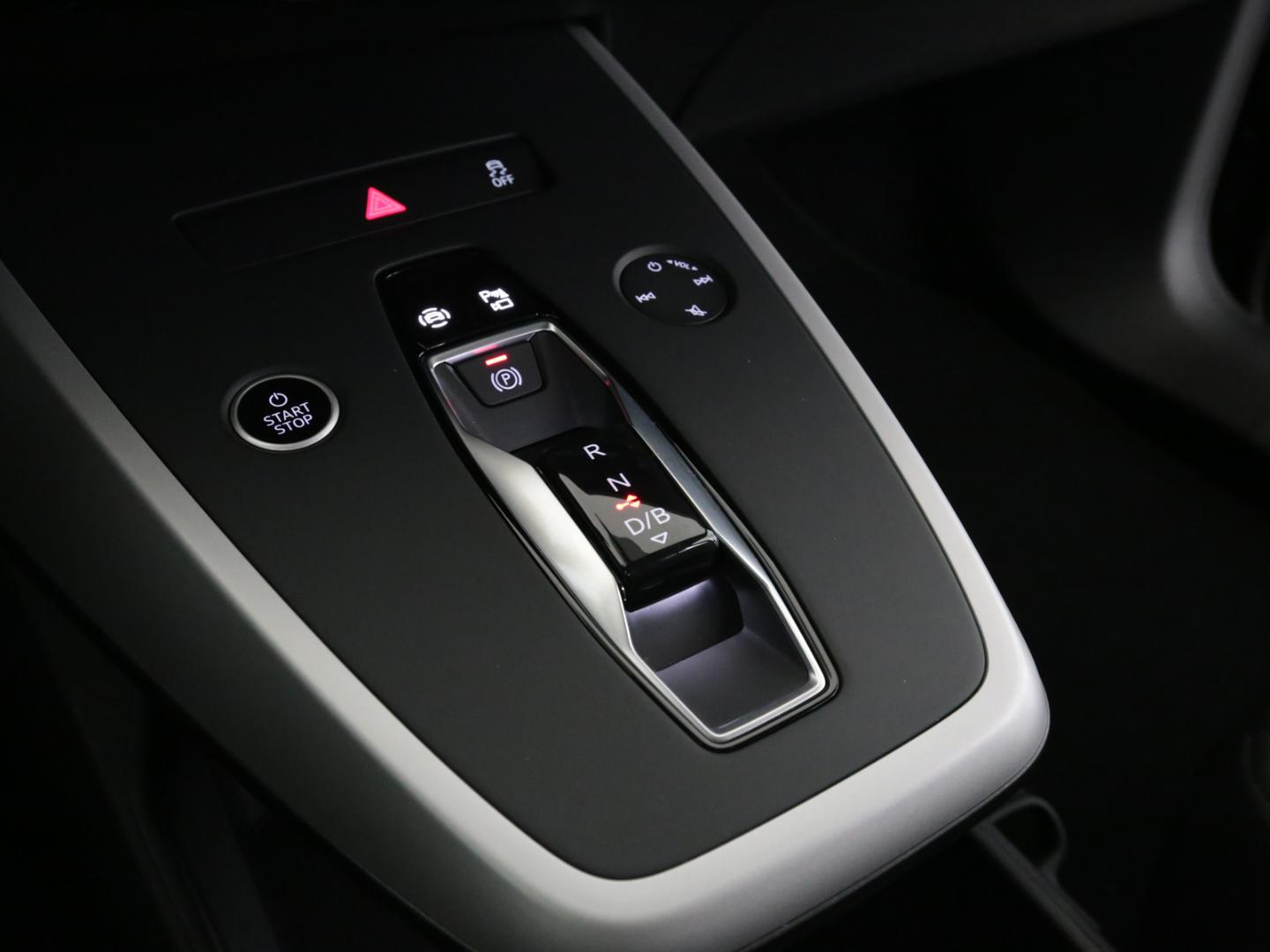 Image about Audi Q4 e-tron 40 e-tron
