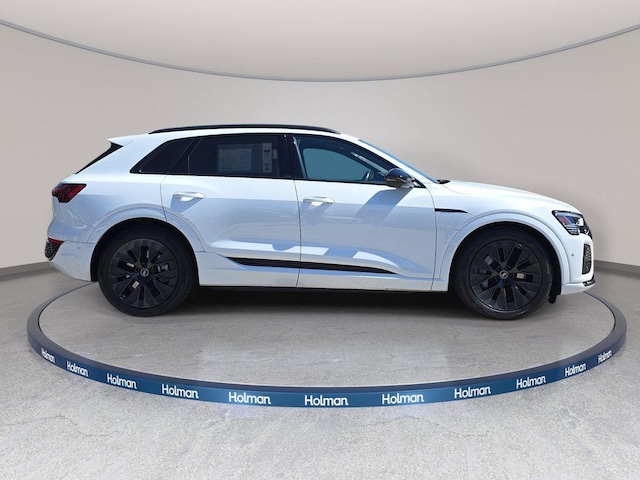 2024 Audi Q8 e-tron
