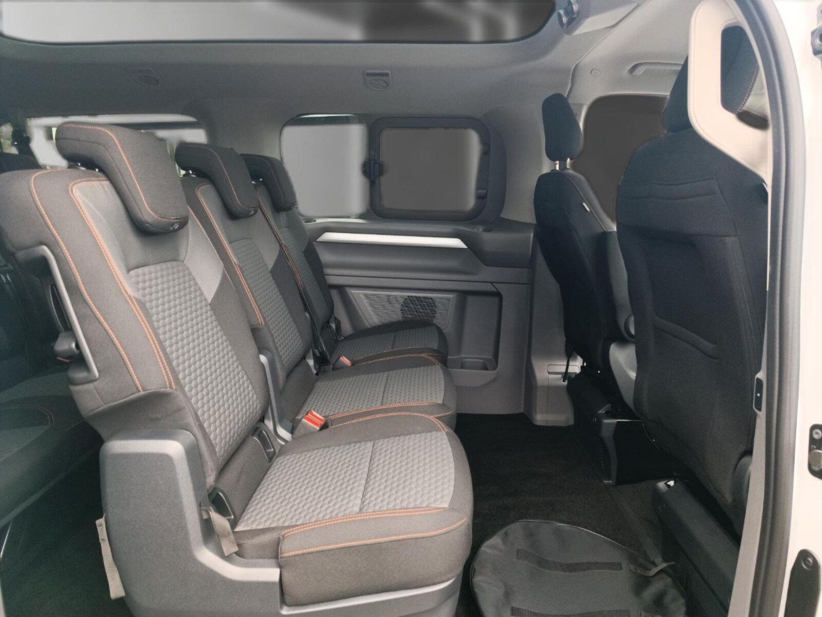 Volkswagen e-Caravelle – Bild 17