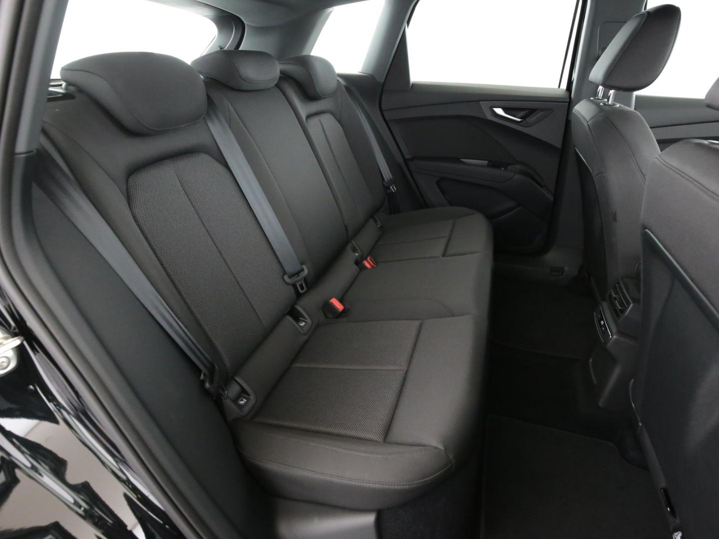 Image about Audi Q4 e-tron 40 e-tron