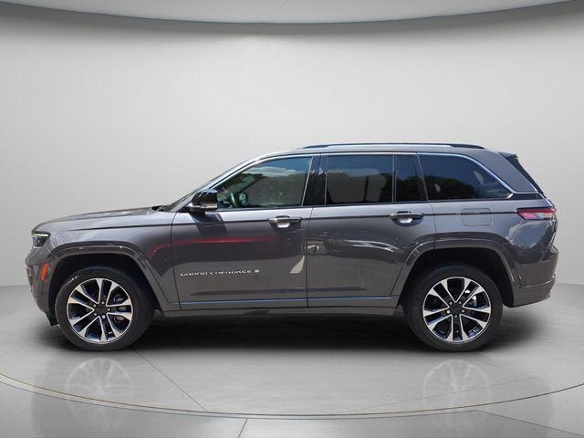 2022 Jeep Grand Cherokee