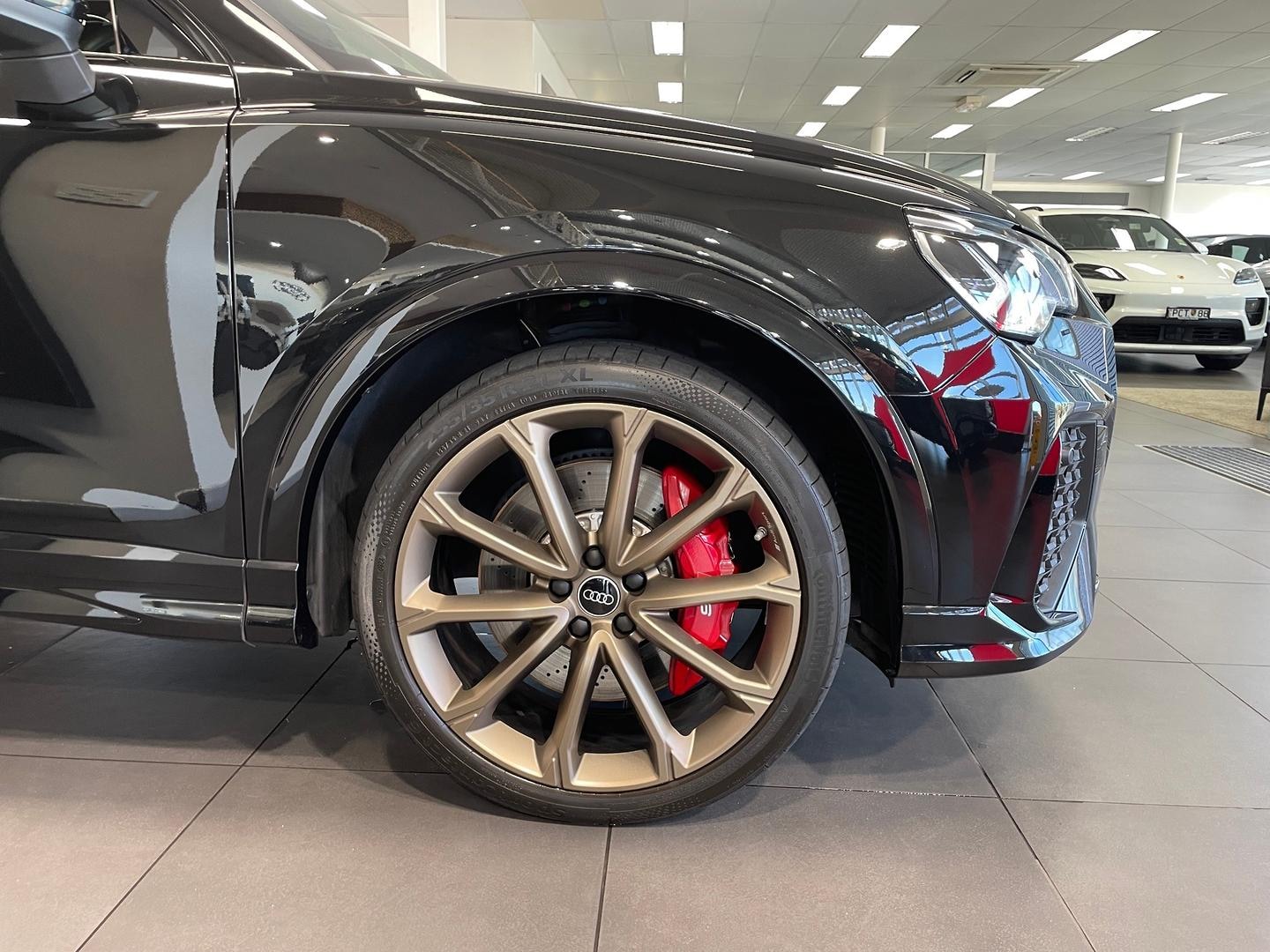 Image about Audi RS Q3 TFSI quattro S tronic