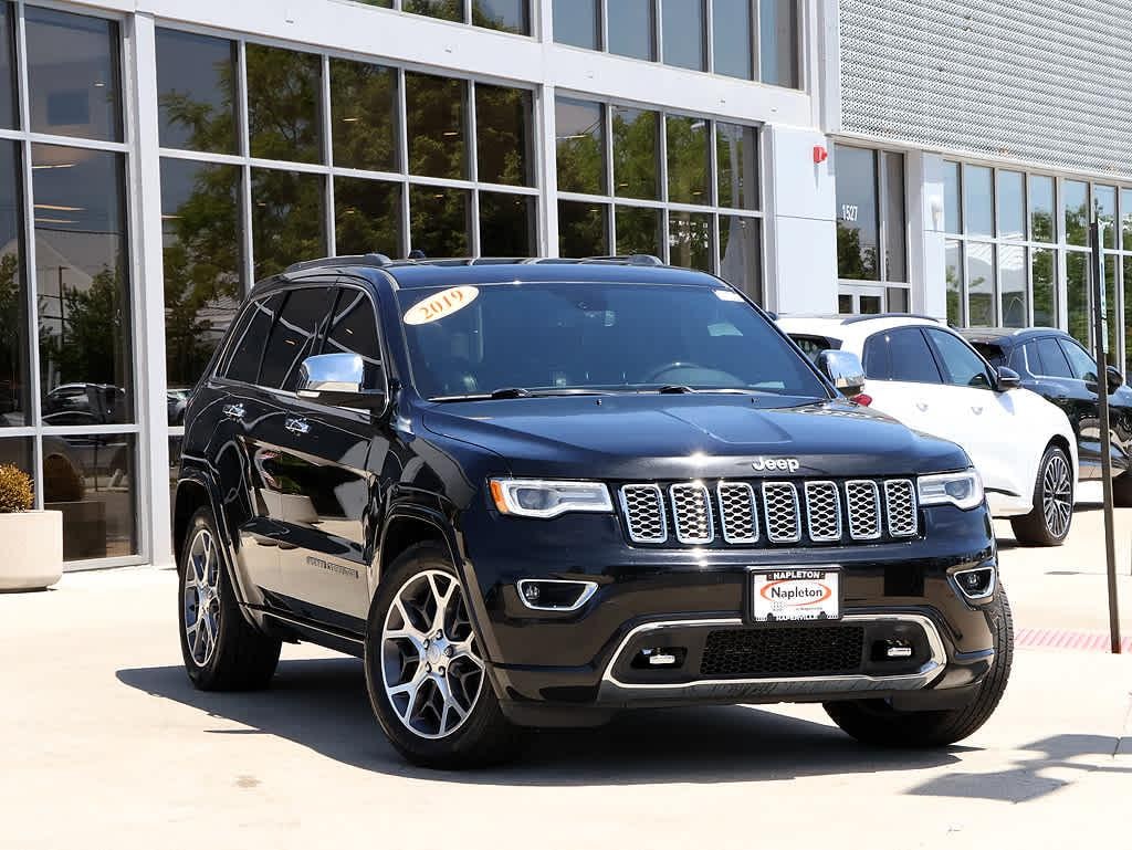 2019 Jeep Grand Cherokee Overland 4WD's photo
