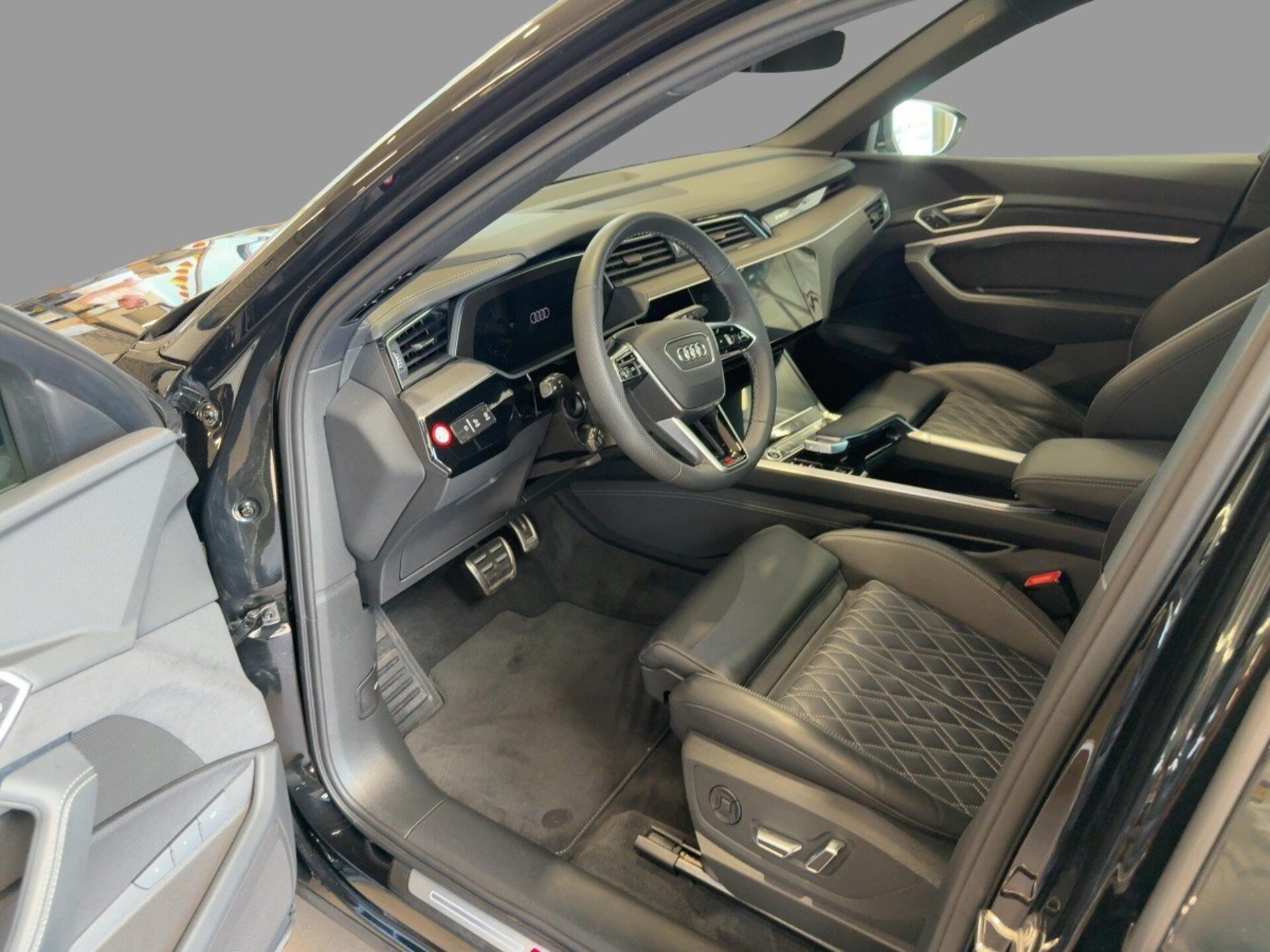 Audi Q8 Sportback e-tron Advanced
