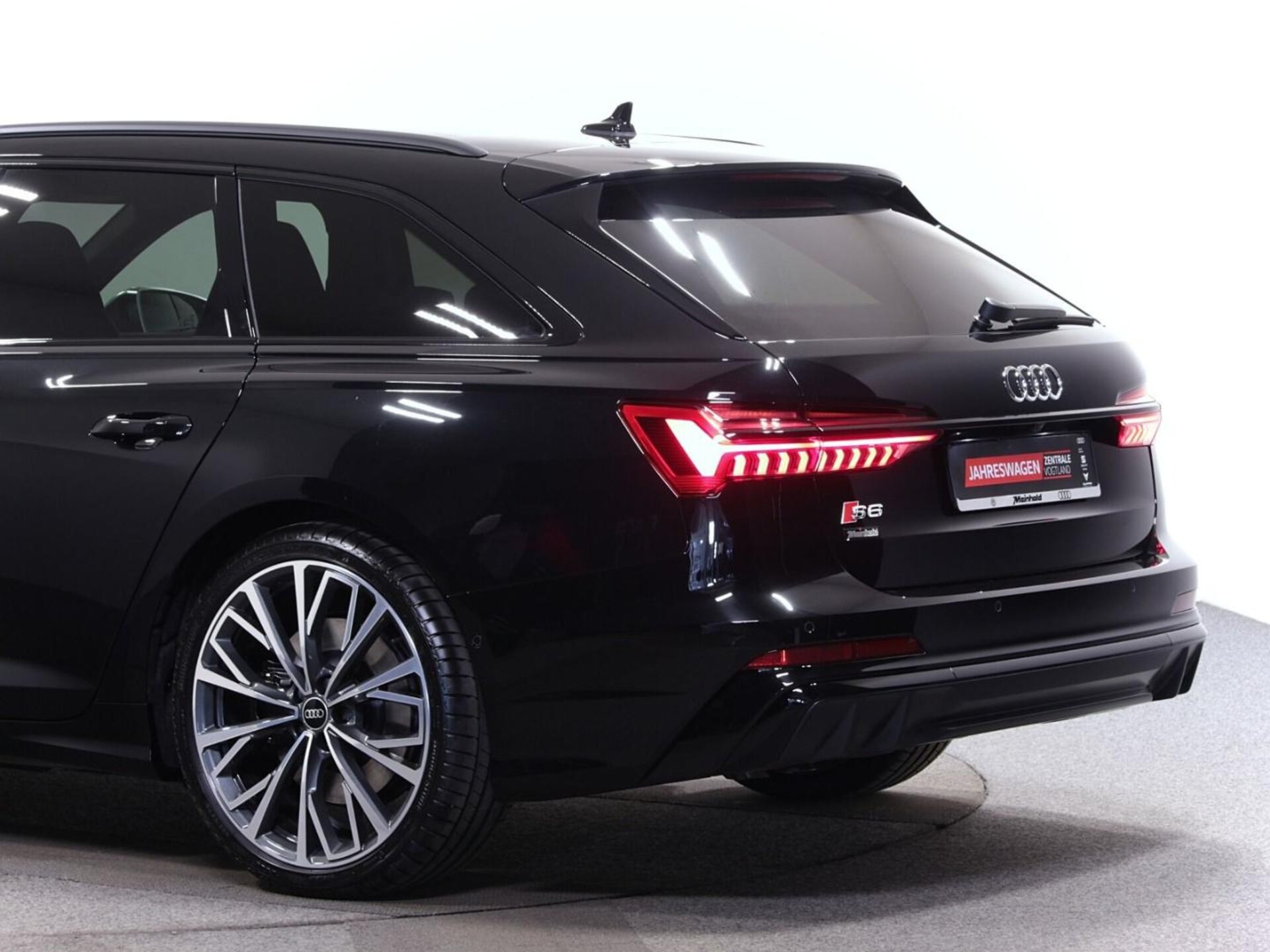 Audi S6 Avant
