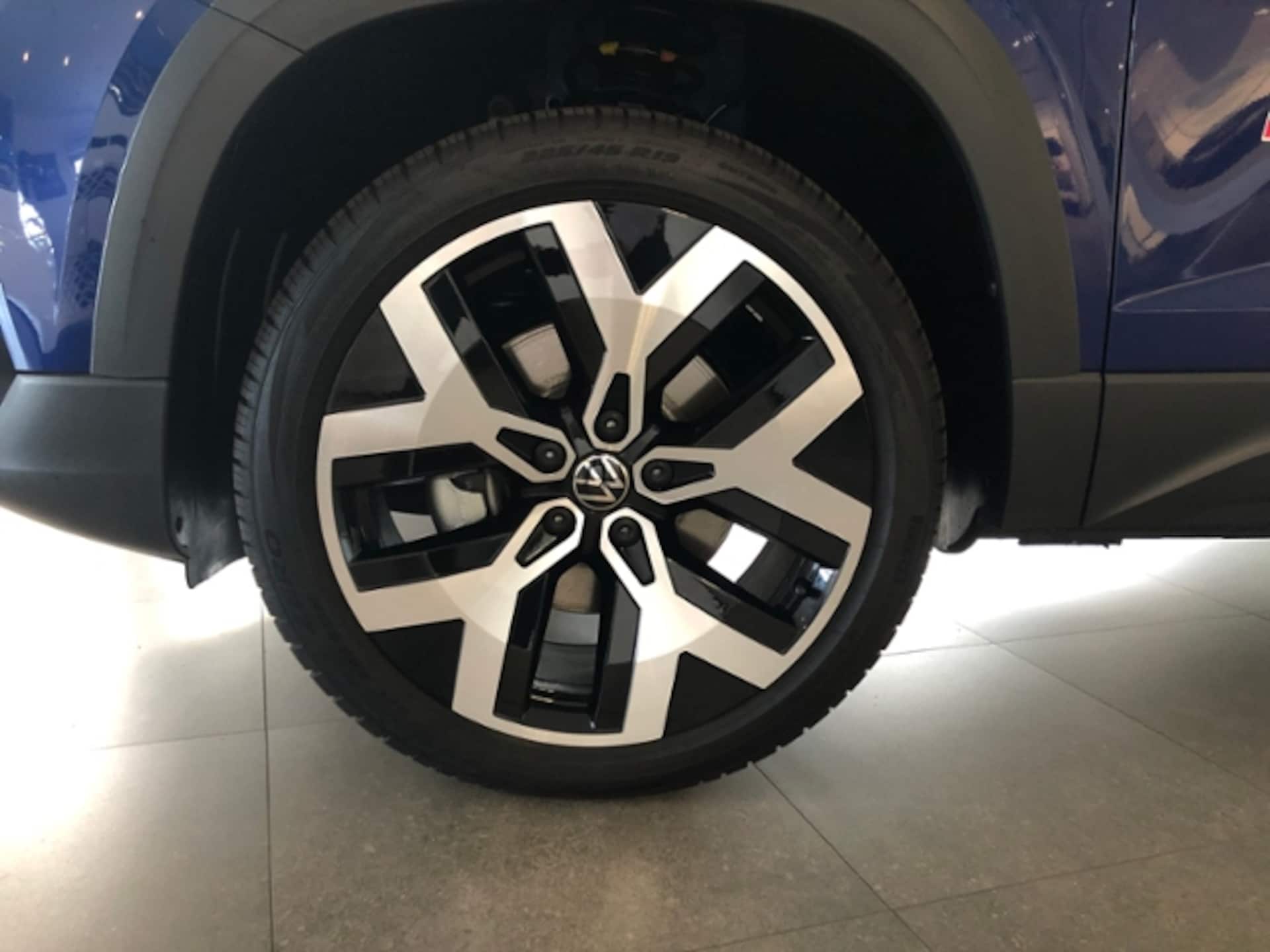 Volkswagen Taos Highline