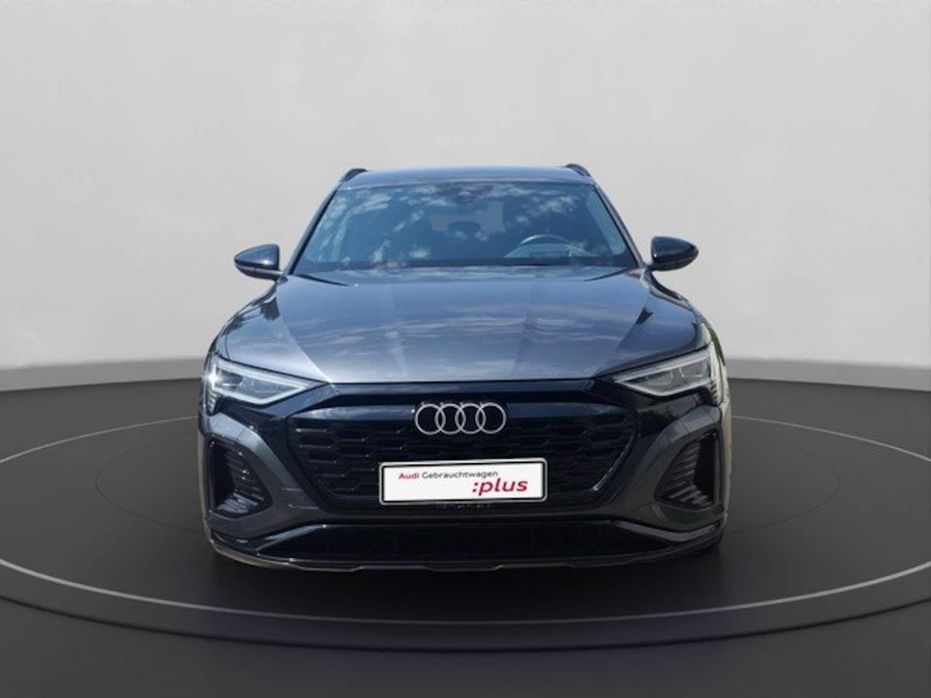 Audi Q8 Sportback e-tron S line