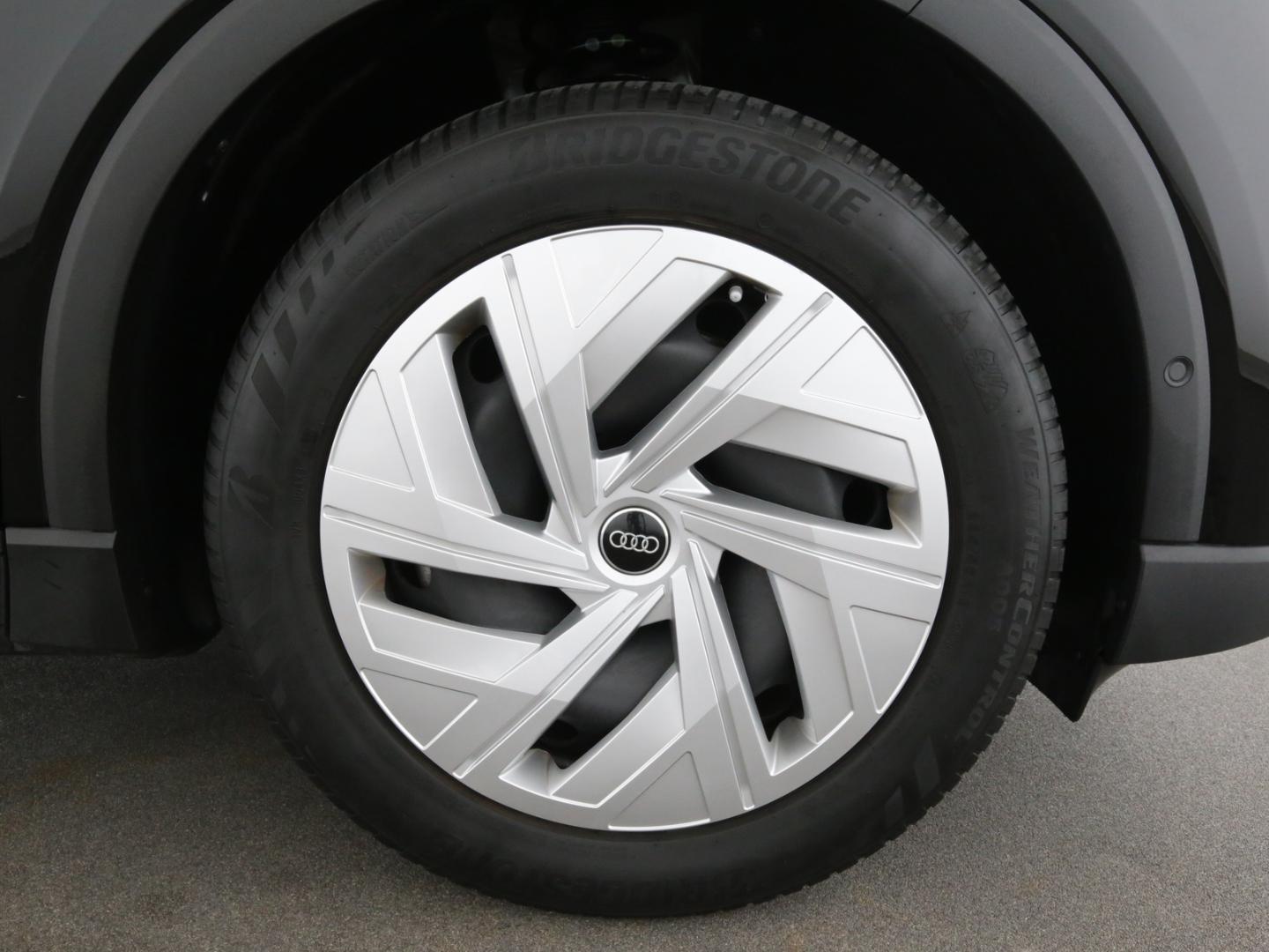 Image about Audi Q4 e-tron 40 e-tron