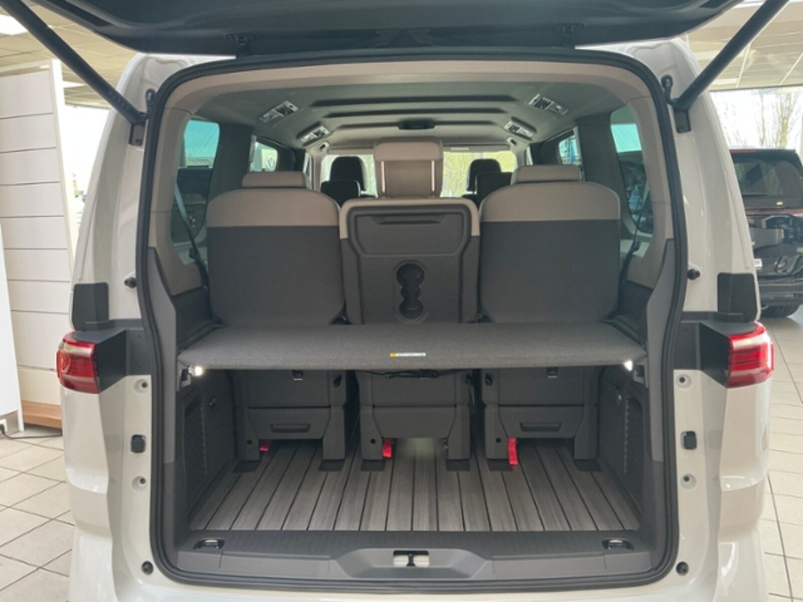 Volkswagen Multivan Langversion – Bild 24
