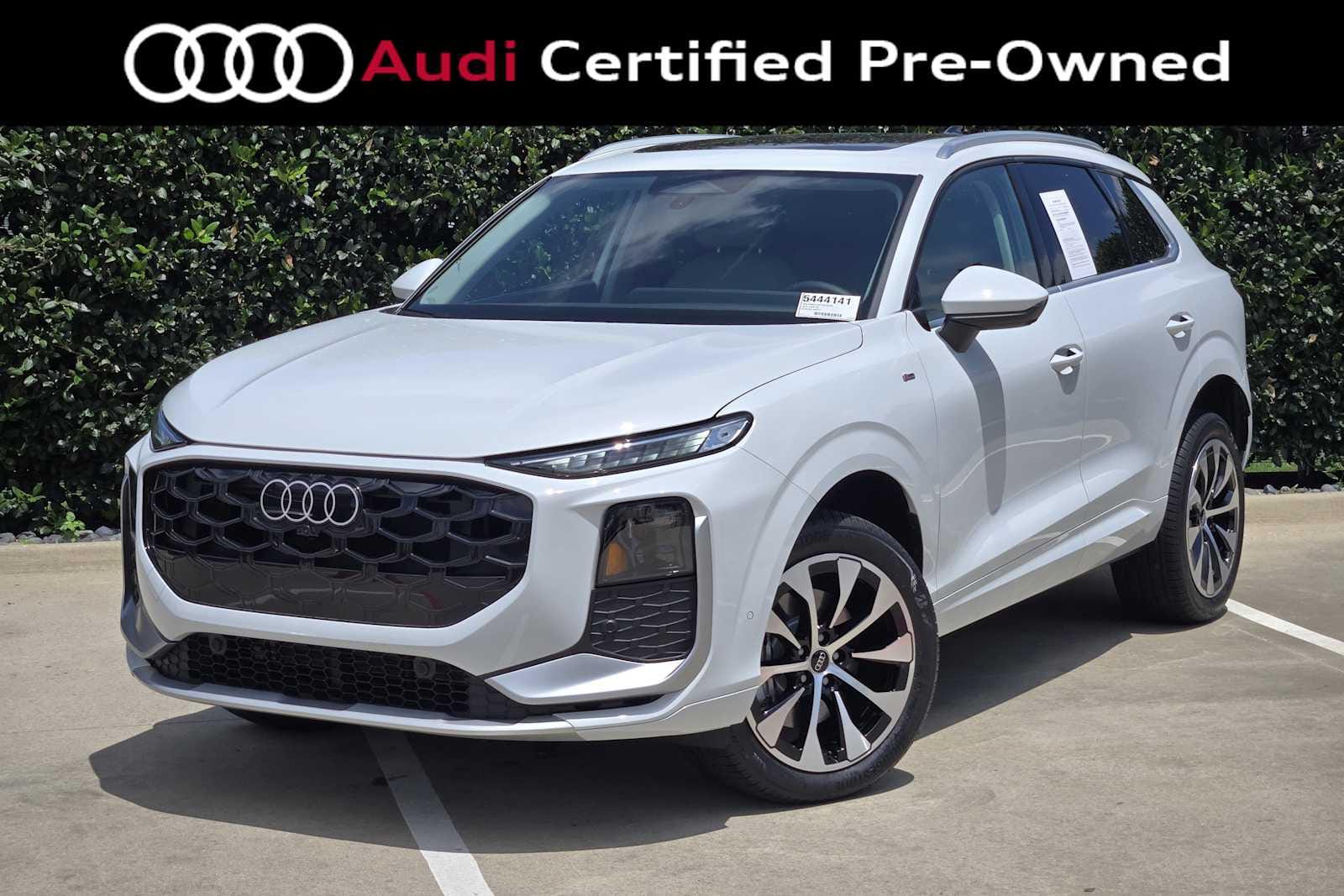2026 Audi Q3 S line quattro's photo