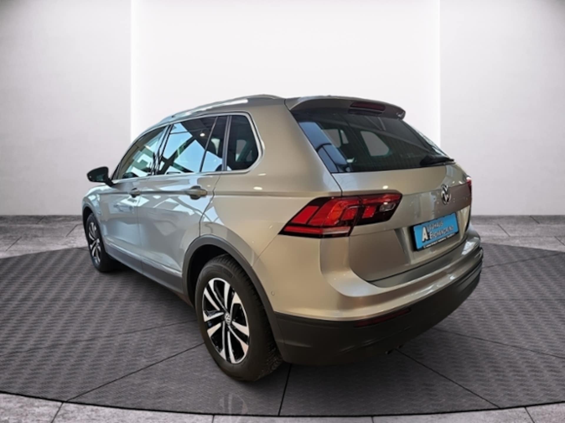 Volkswagen Tiguan IQ.DRIVE