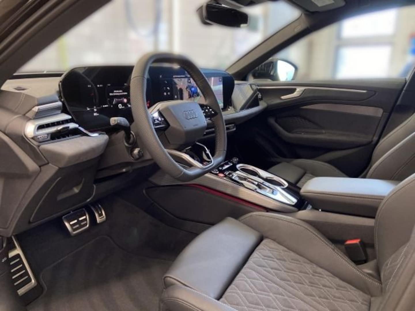 Bild über Audi A6 Avant TDI quattro 150 kW S tronic - für weitere Informationen kontaktieren Sie den Audi Partner