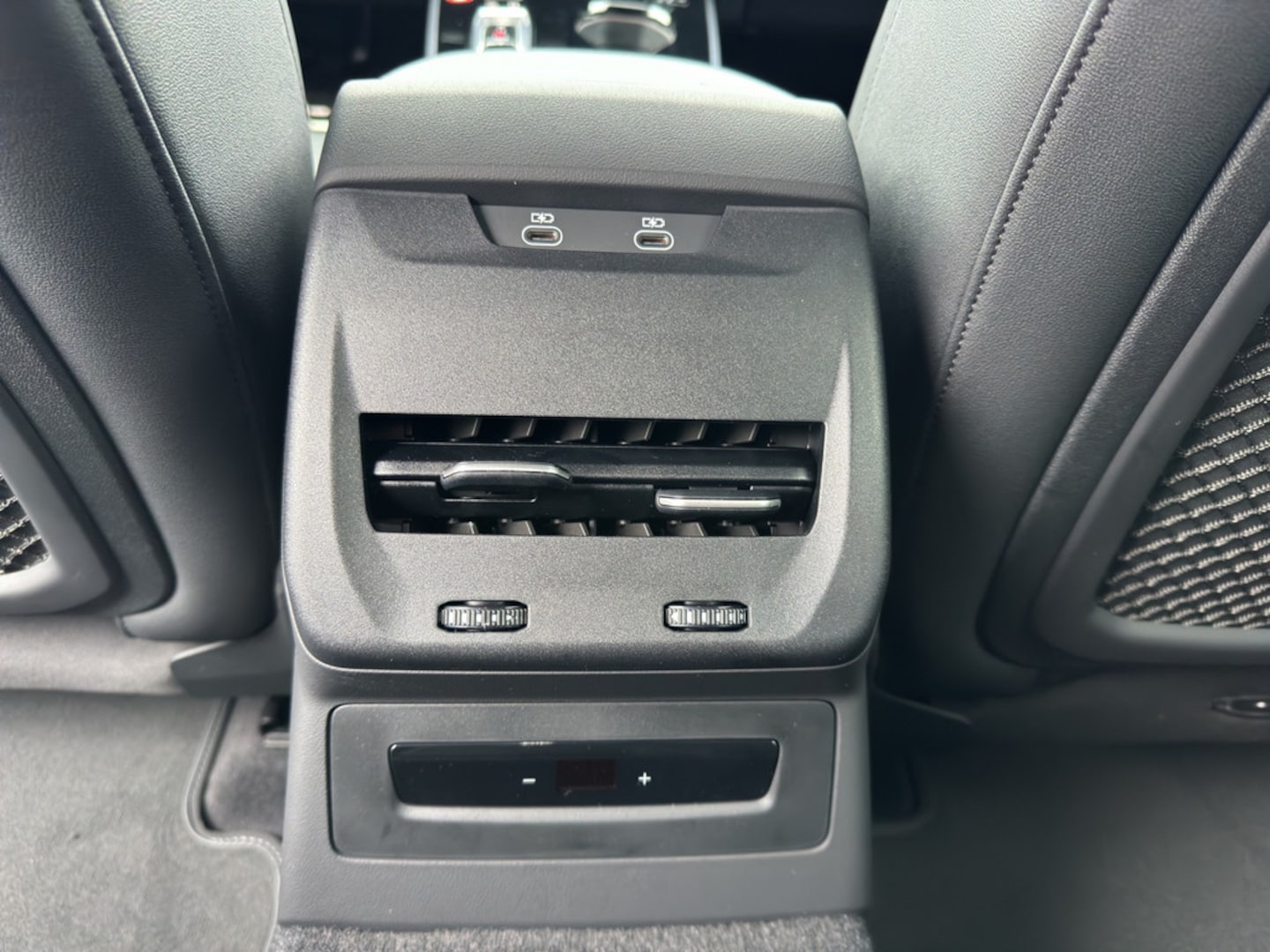 Bild über Audi A5 Avant TDI 150 kW S tronic - für weitere Informationen kontaktieren Sie den Audi Partner