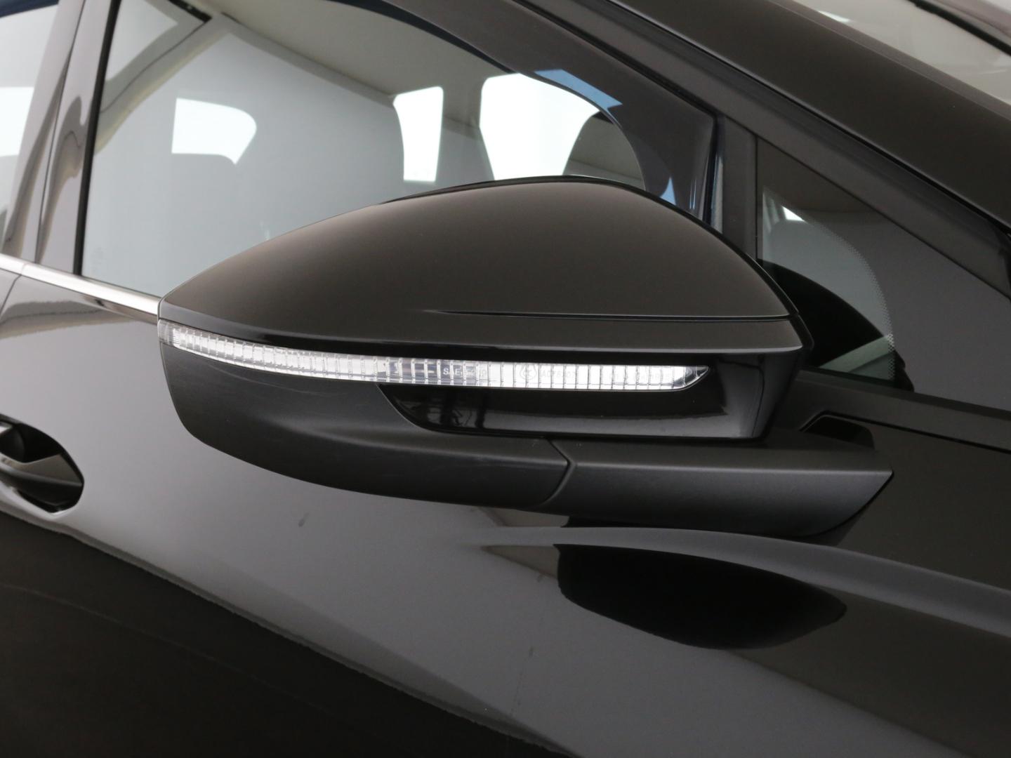 Image about Audi Q4 e-tron 40 e-tron