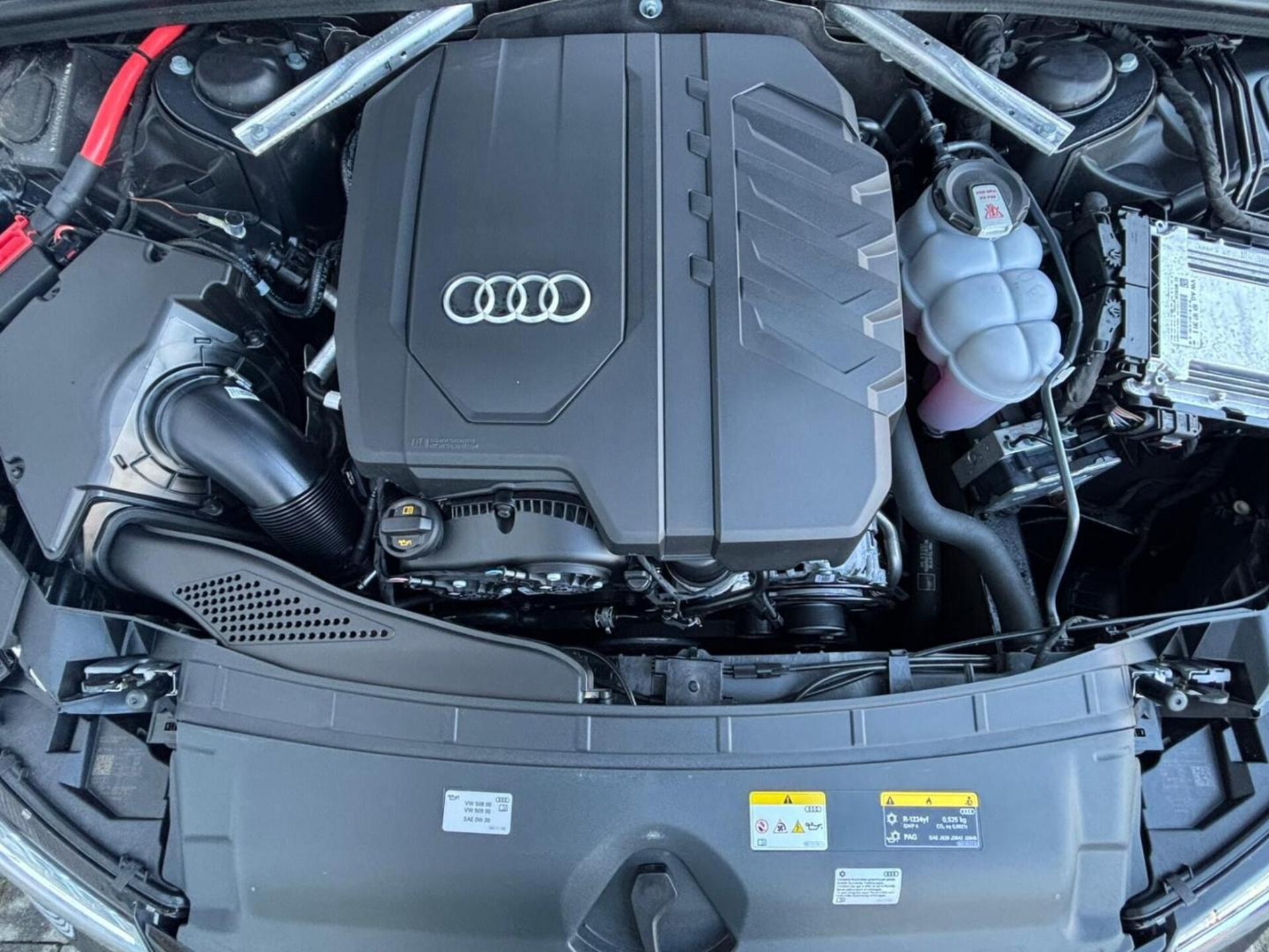 Audi A4 Limousine Advanced