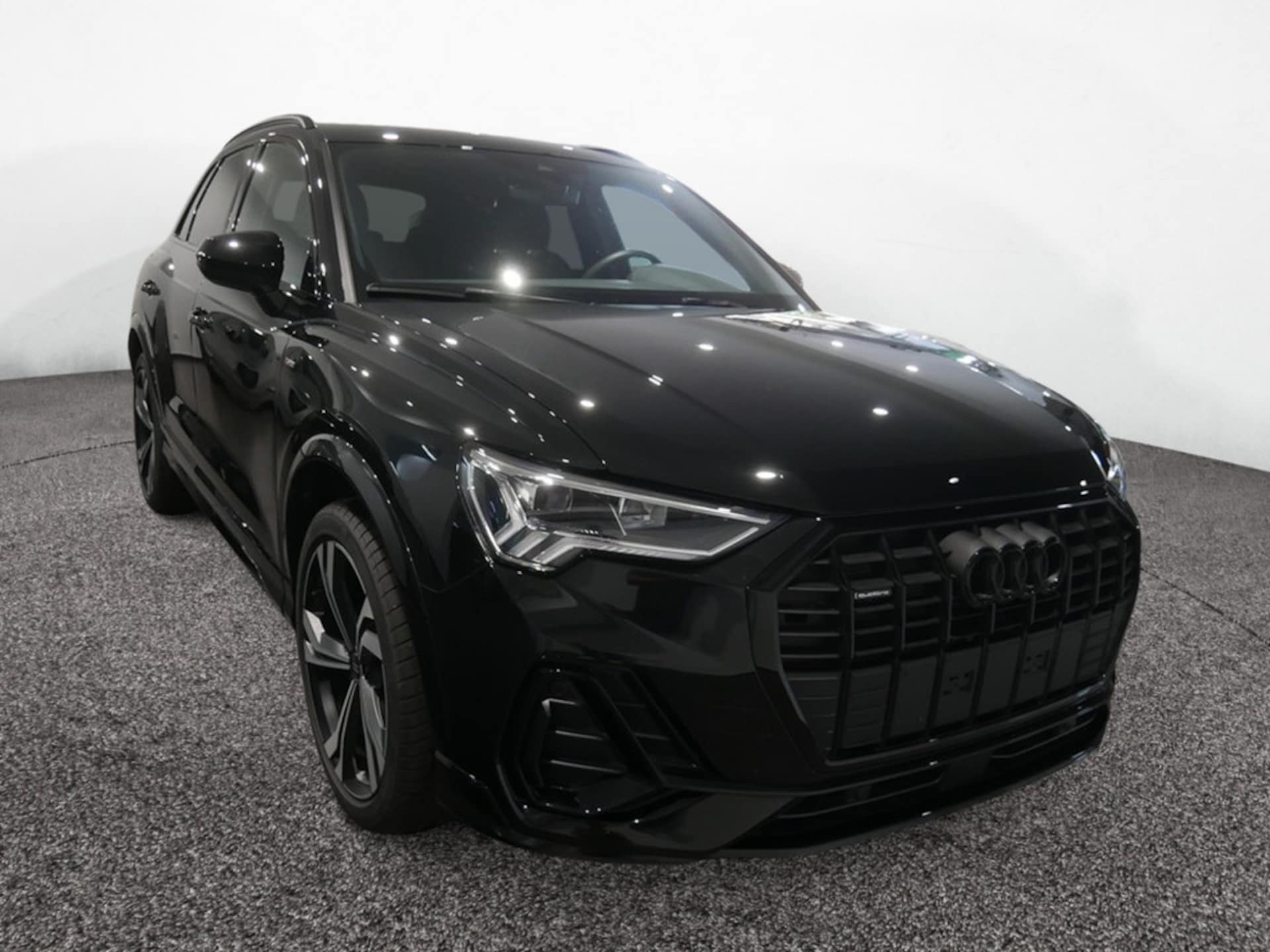 Audi Q3 SUV S line