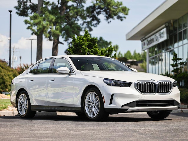 2024 BMW 530i