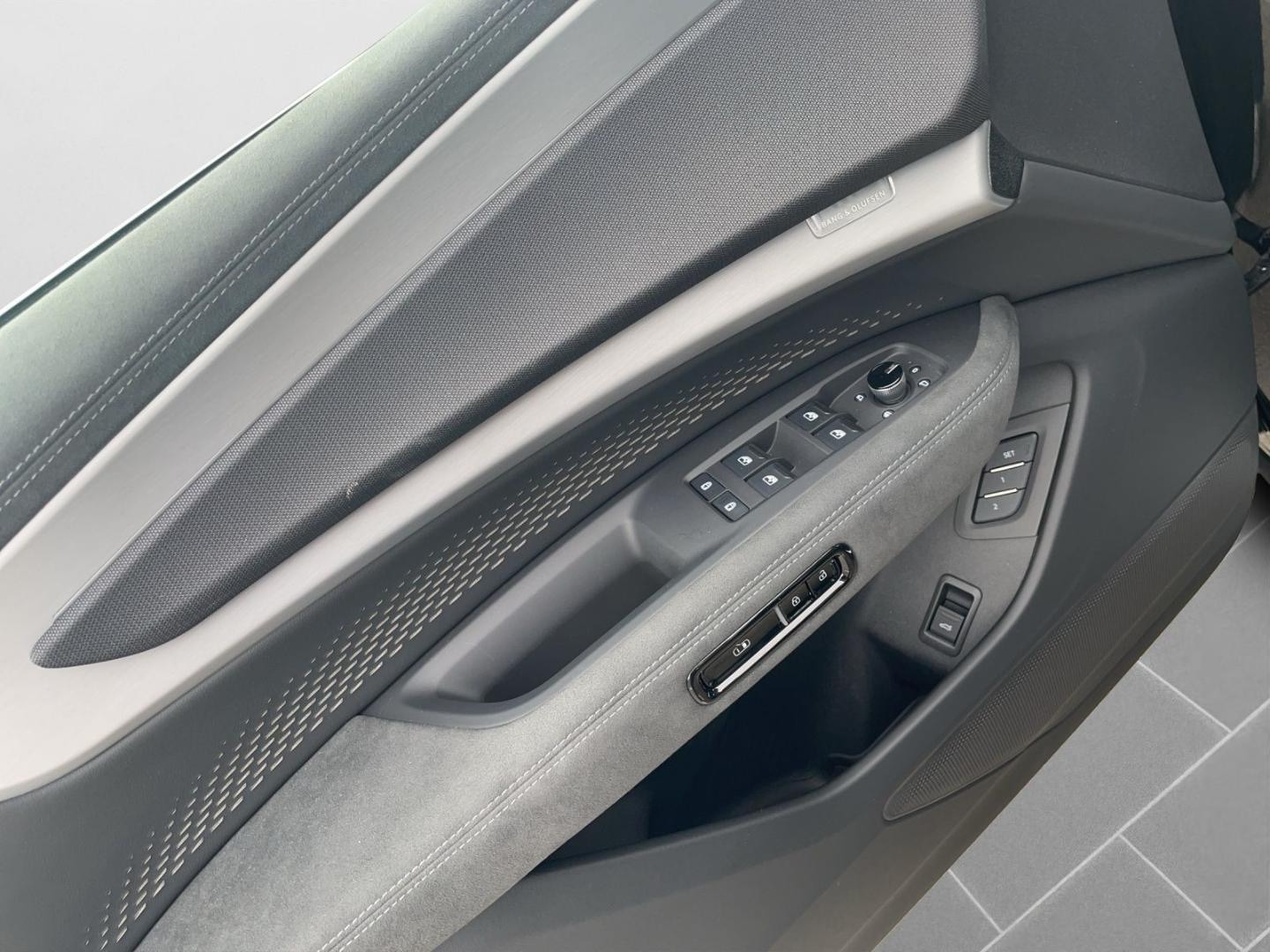 Bild über Audi Q7 SUV TDI quattro 220 kW tiptronic - für weitere Informationen kontaktieren Sie den Audi Partner