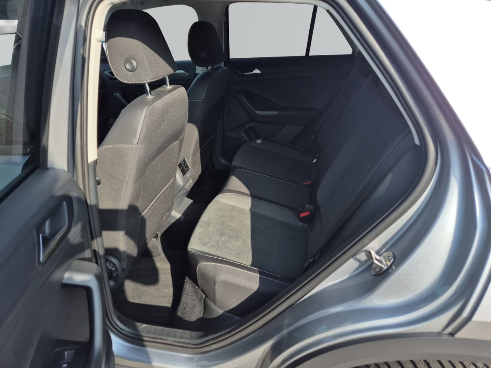 Volkswagen T-Roc – Bild 12
