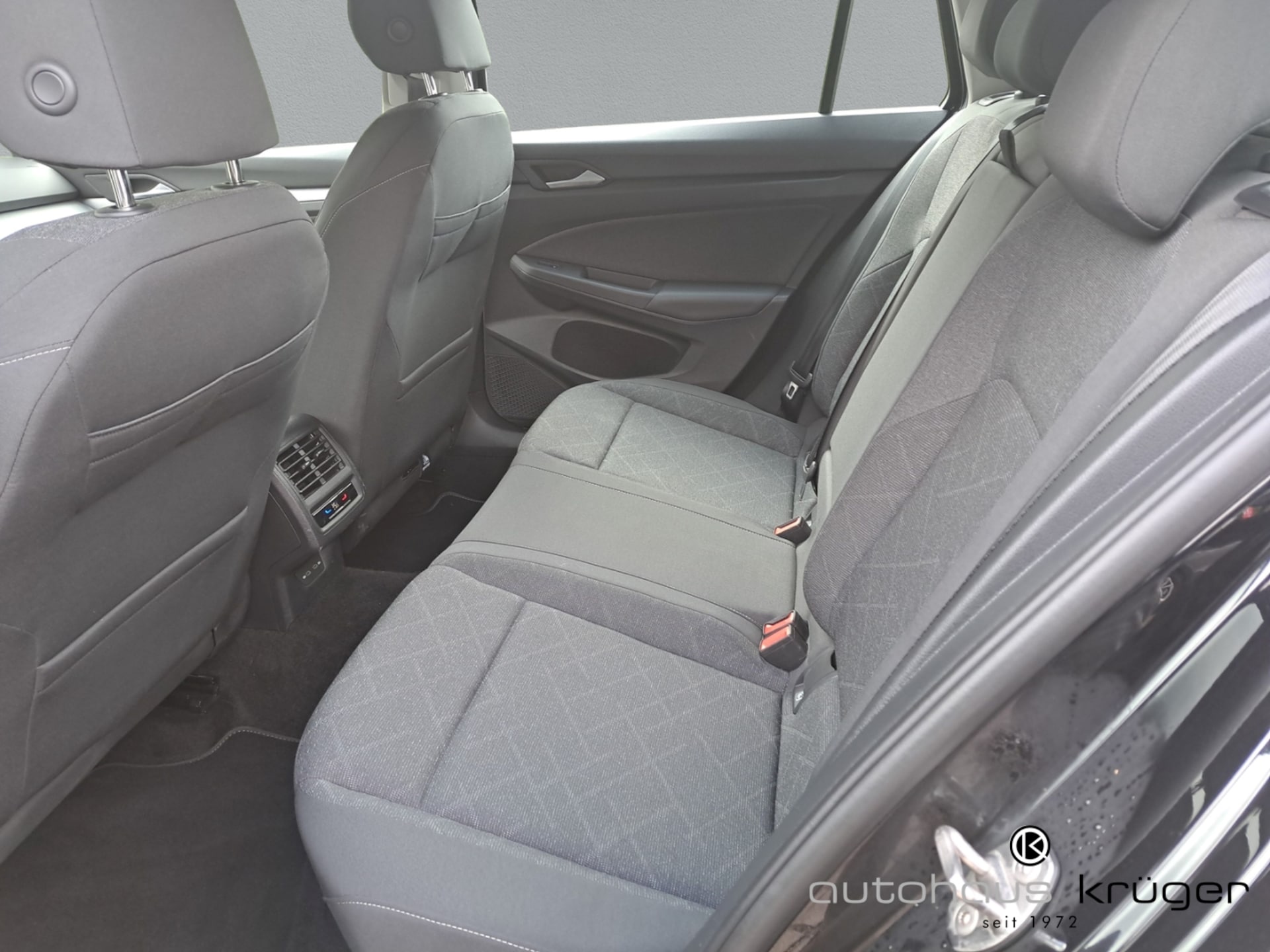 Volkswagen Golf Variant Life