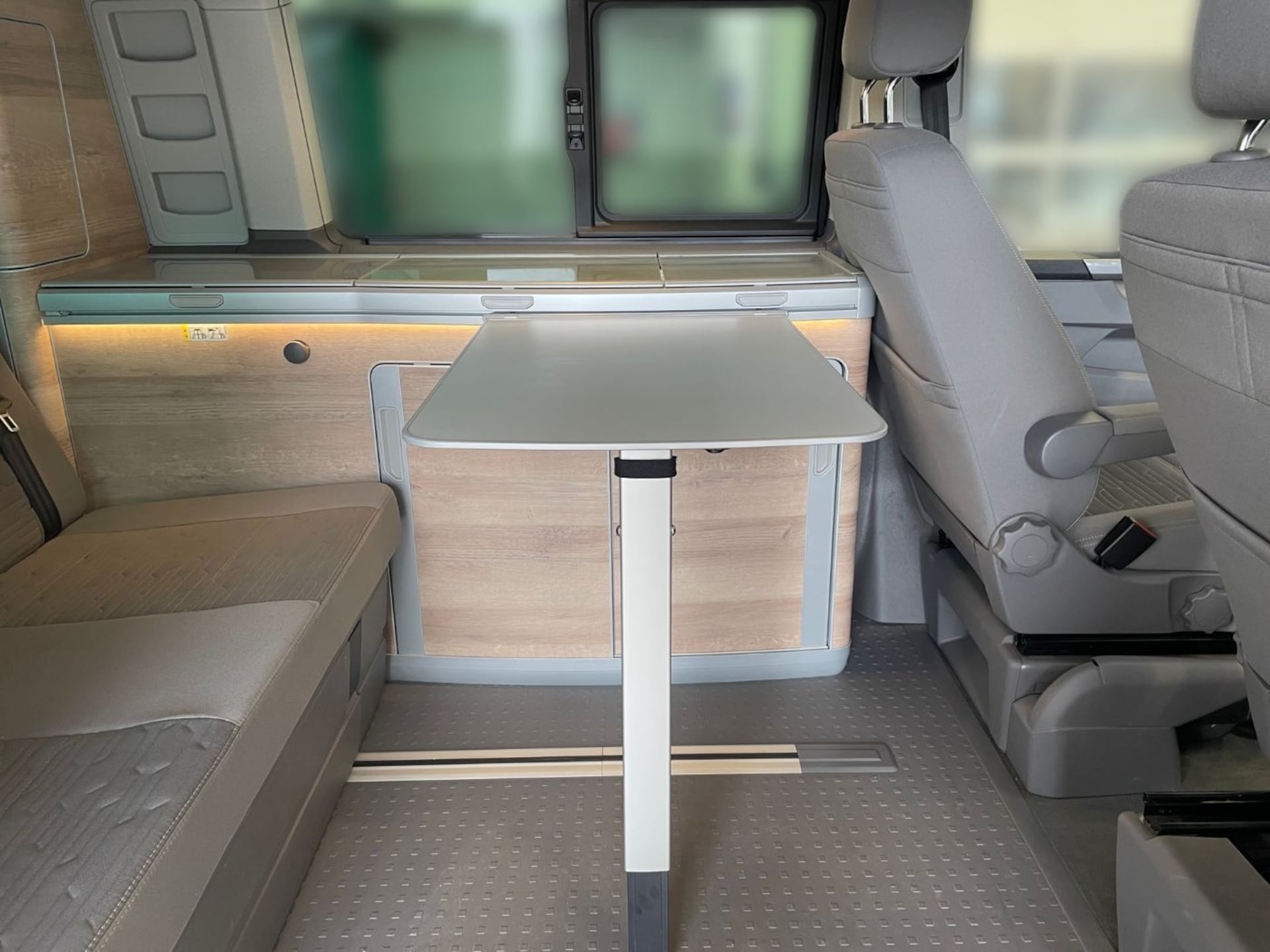 Volkswagen T6.1 California Ocean