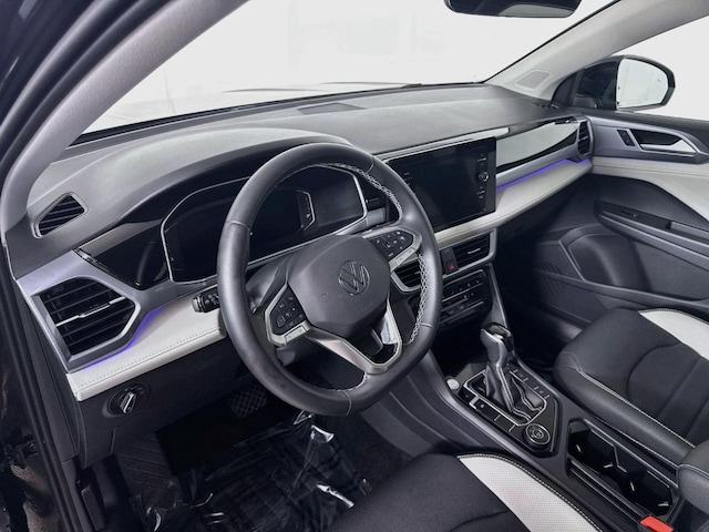 2025 Volkswagen Taos