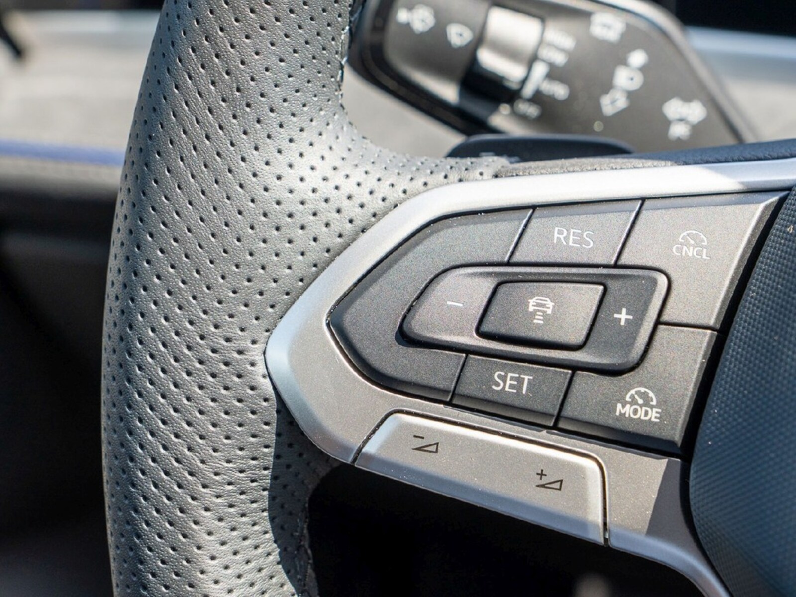 Volkswagen Passat – Bild 23