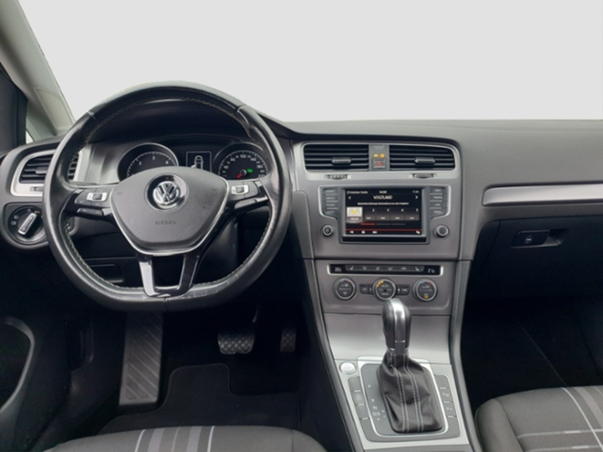 Volkswagen Golf LOUNGE