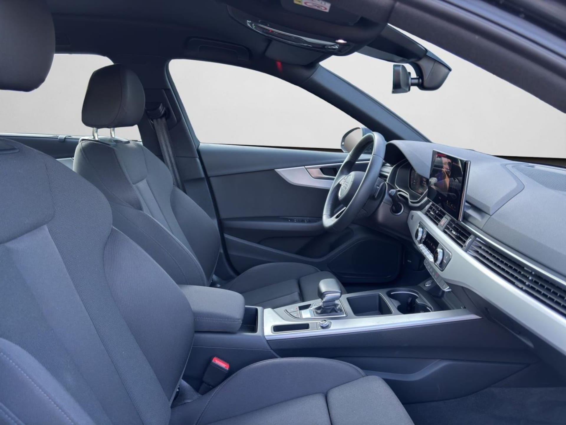 Audi A4 Avant S line