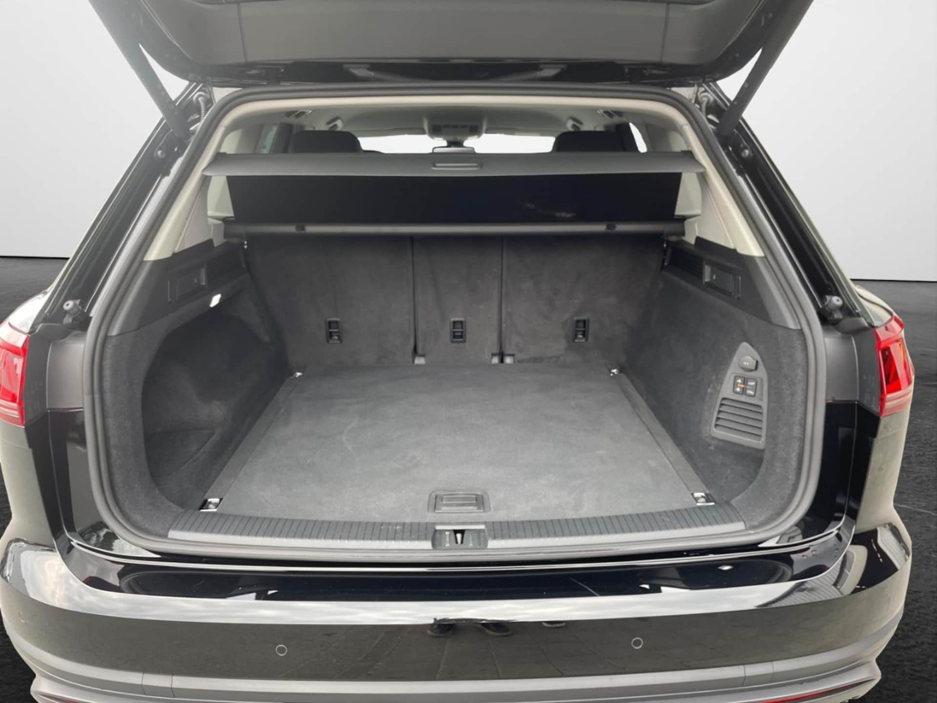 Volkswagen Touareg Basis-Modell