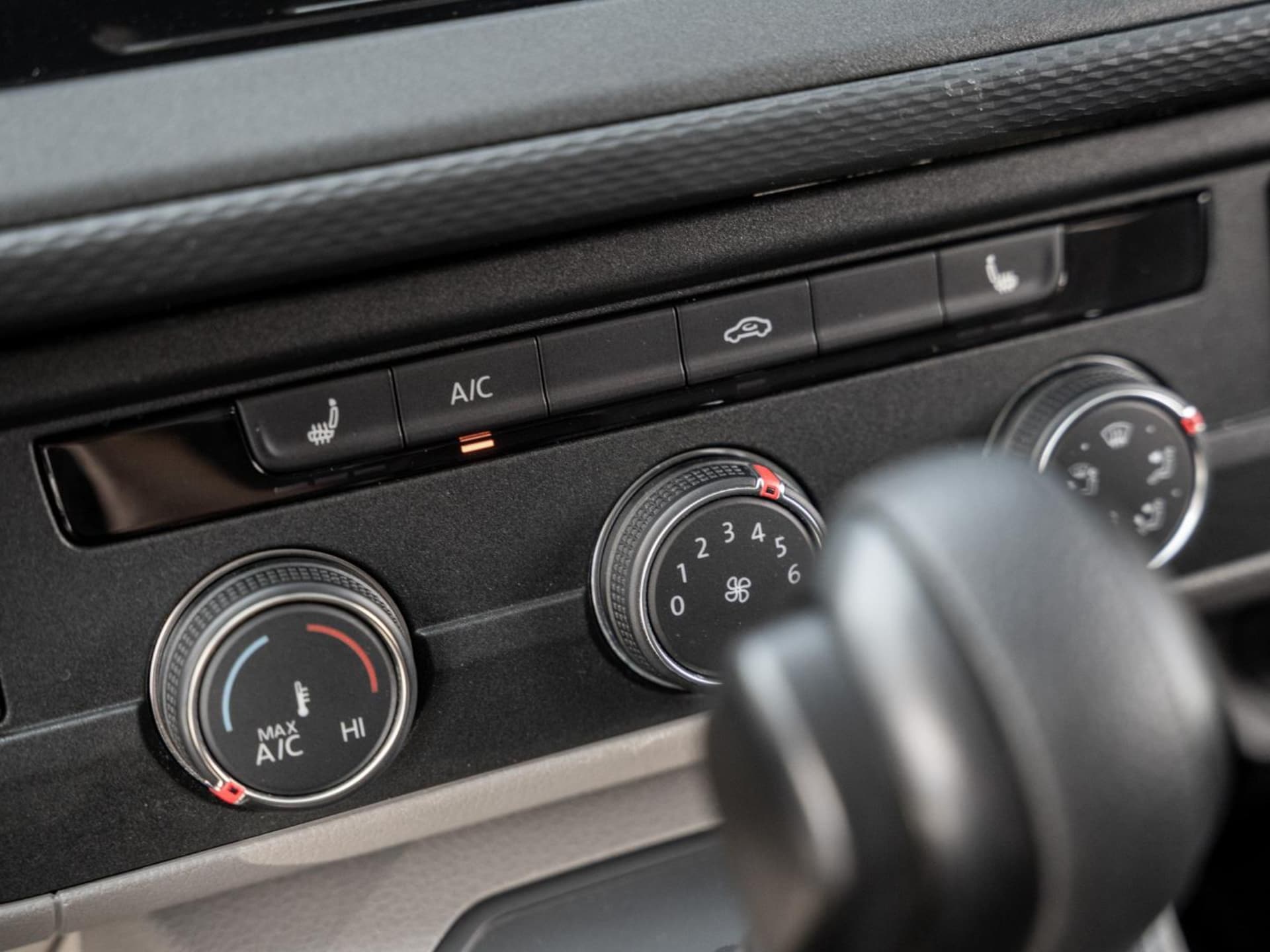 Volkswagen T6.1 Transporter Kasten langer Radstand