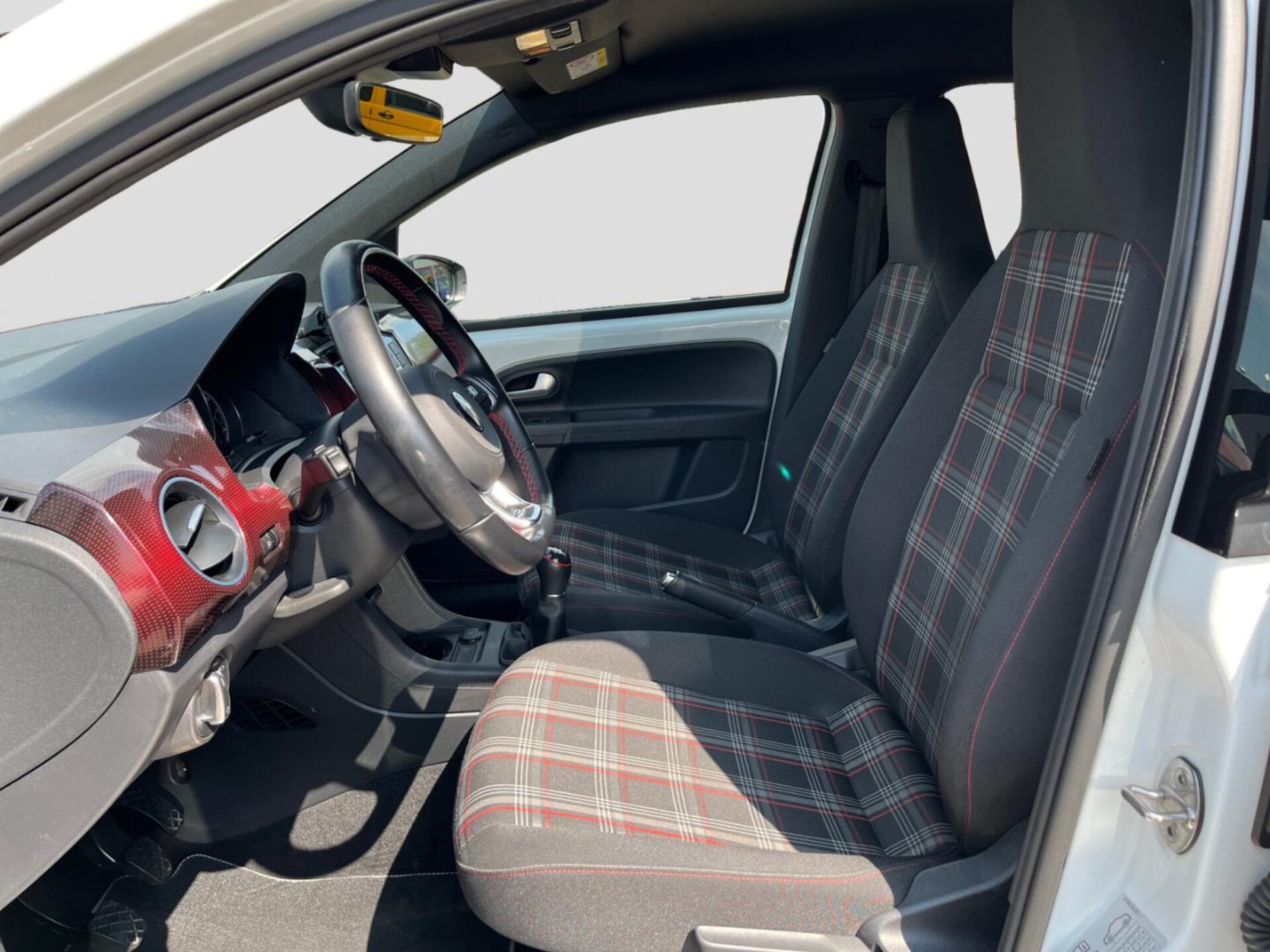 Volkswagen up! GTI